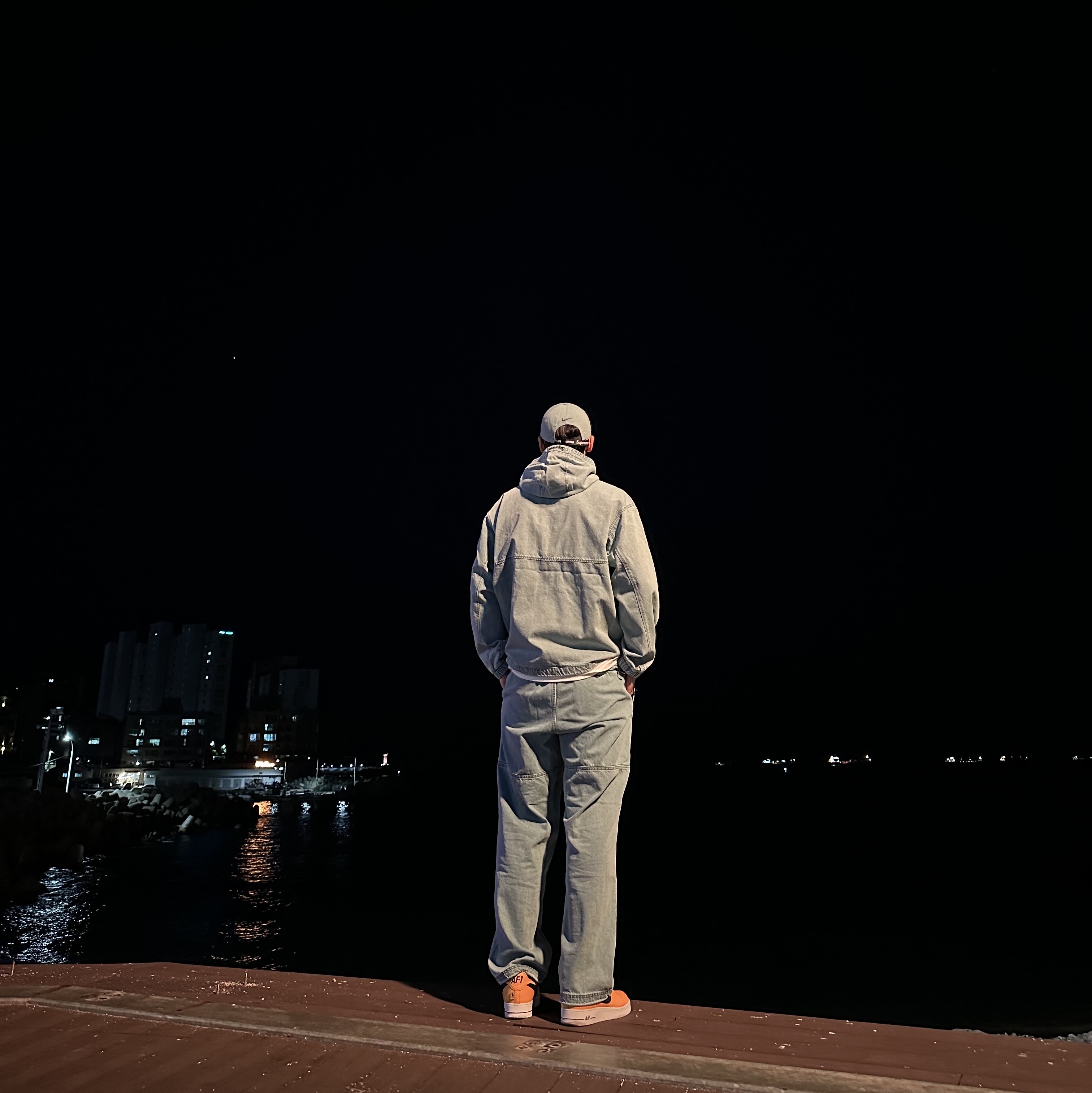 Supreme x Nike ACG Denim Pullover Washed Blue - 22FW, Supreme x Nike ACG Belted Denim Pants Washed Blue - 22FW 착용 스타일 - 2