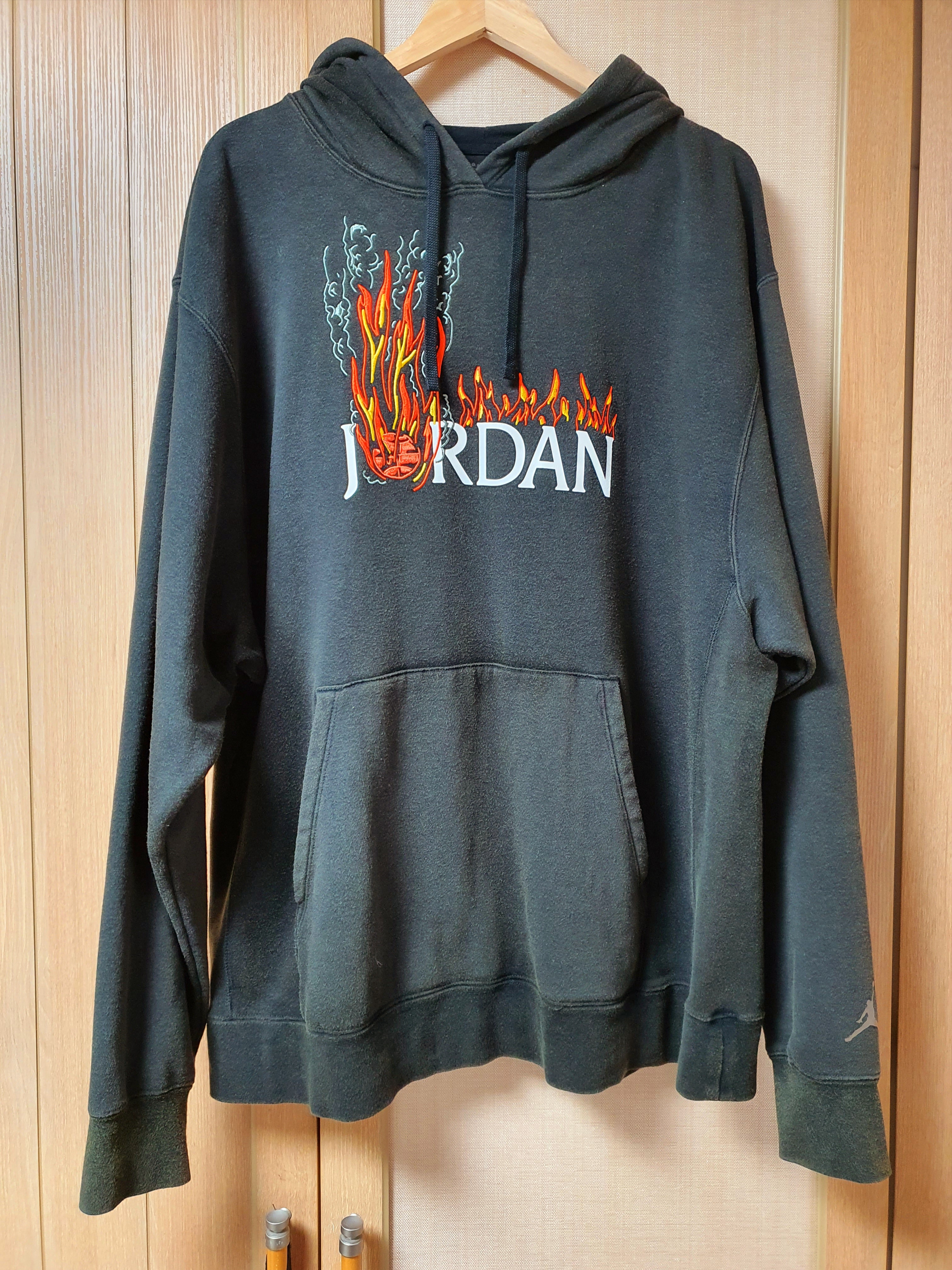 Jordan x Travis Scott MJ Fleece Hoodie - US/EU 착용 스타일