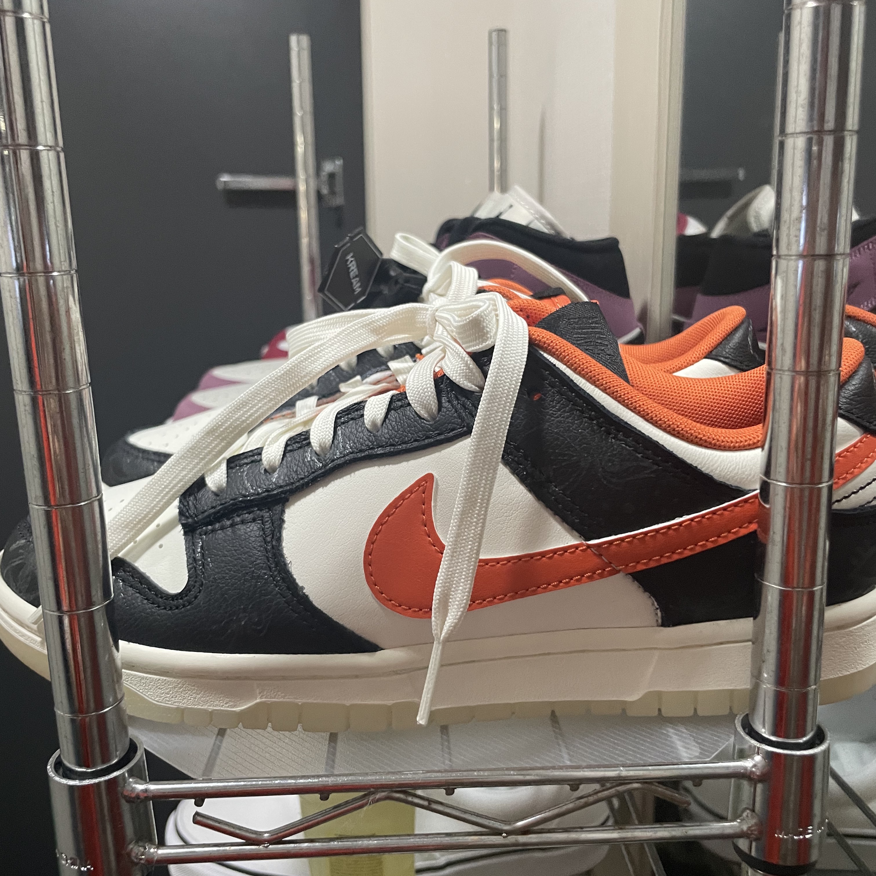 Nike Dunk Low Retro PRM Halloween 착용 스타일 - 2