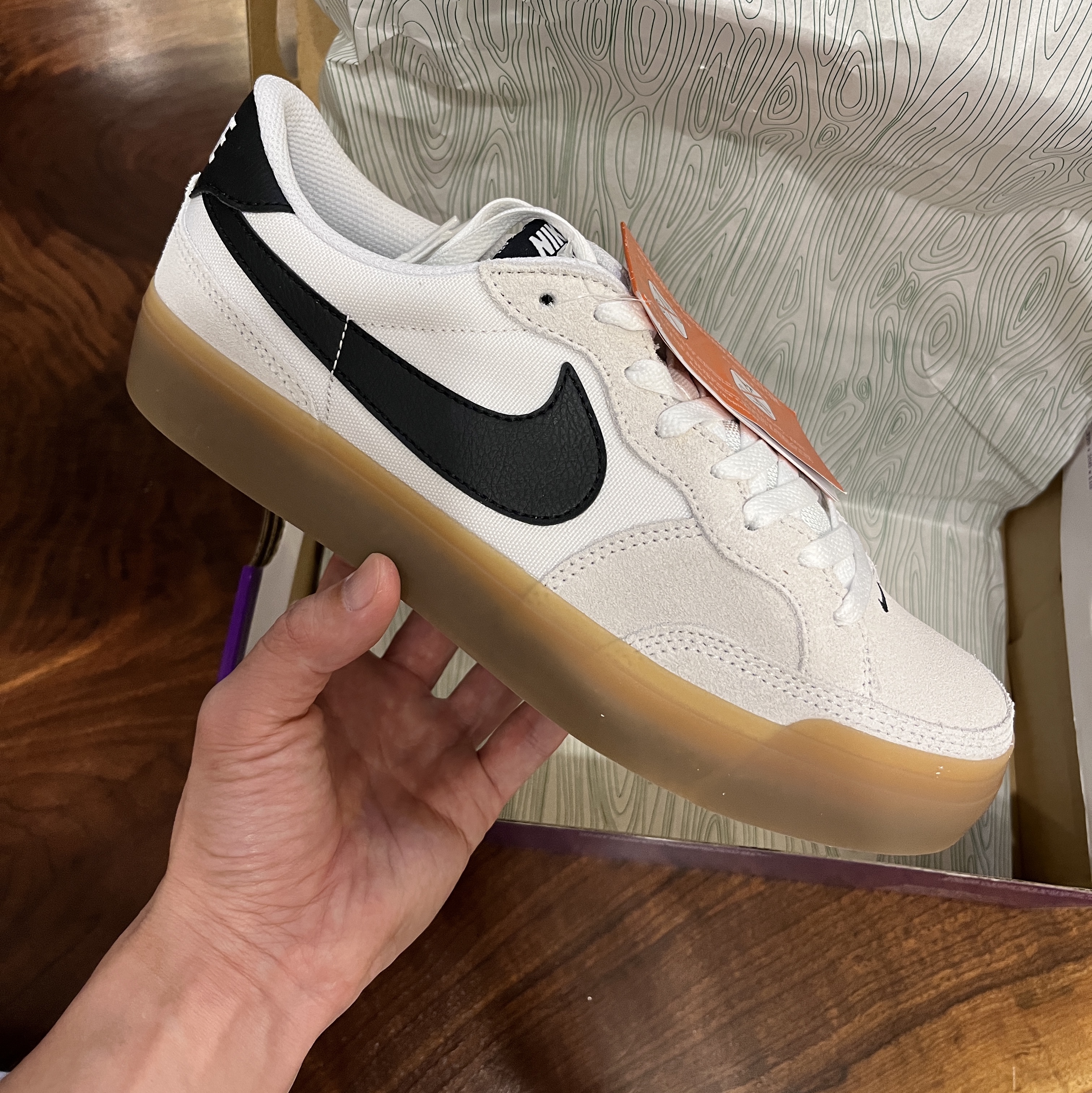 Nike SB Zoom Pogo Plus White Black 착용 스타일