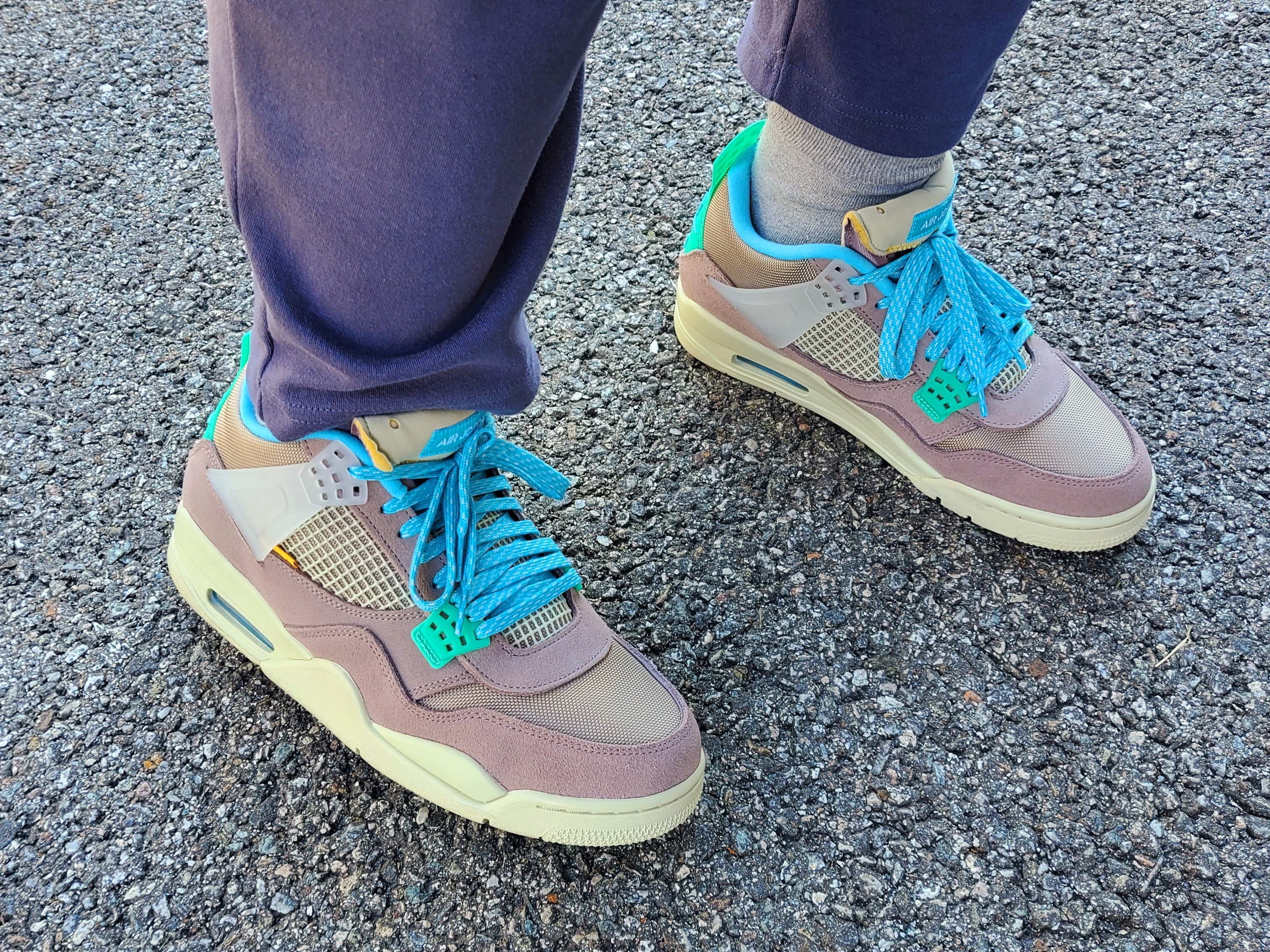 Jordan 4 x Union Retro SP Taupe Haze 착용 스타일 - 1