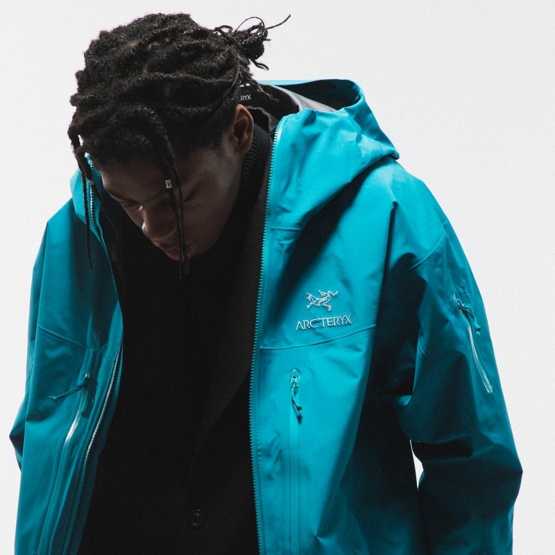 Arc'teryx Beta AR Jacket Forcefield 착용 스타일