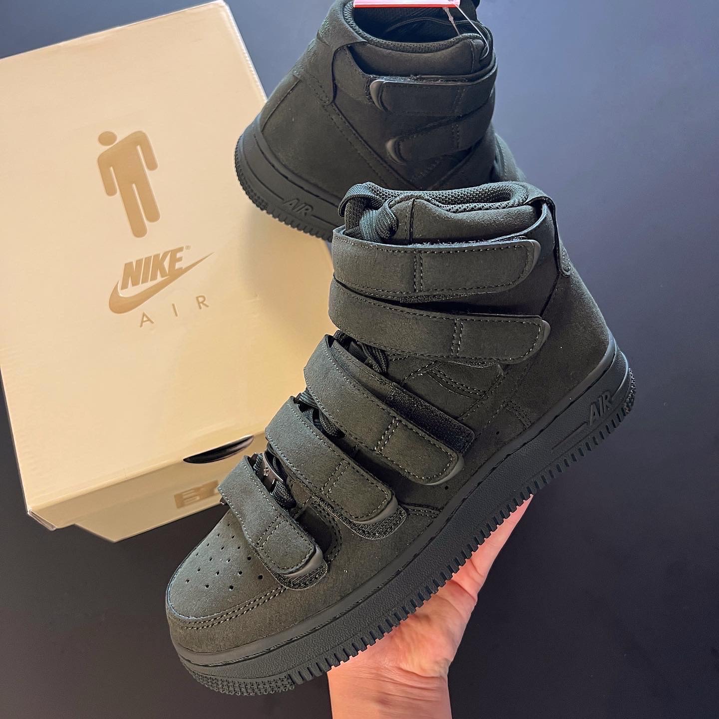 Nike x Billie Eilish NRG Fleece Hoodie Sequoia - Asia, Nike x Billie Eilish Air Force 1 High '07 SP Sequoia 착용 스타일 - 2