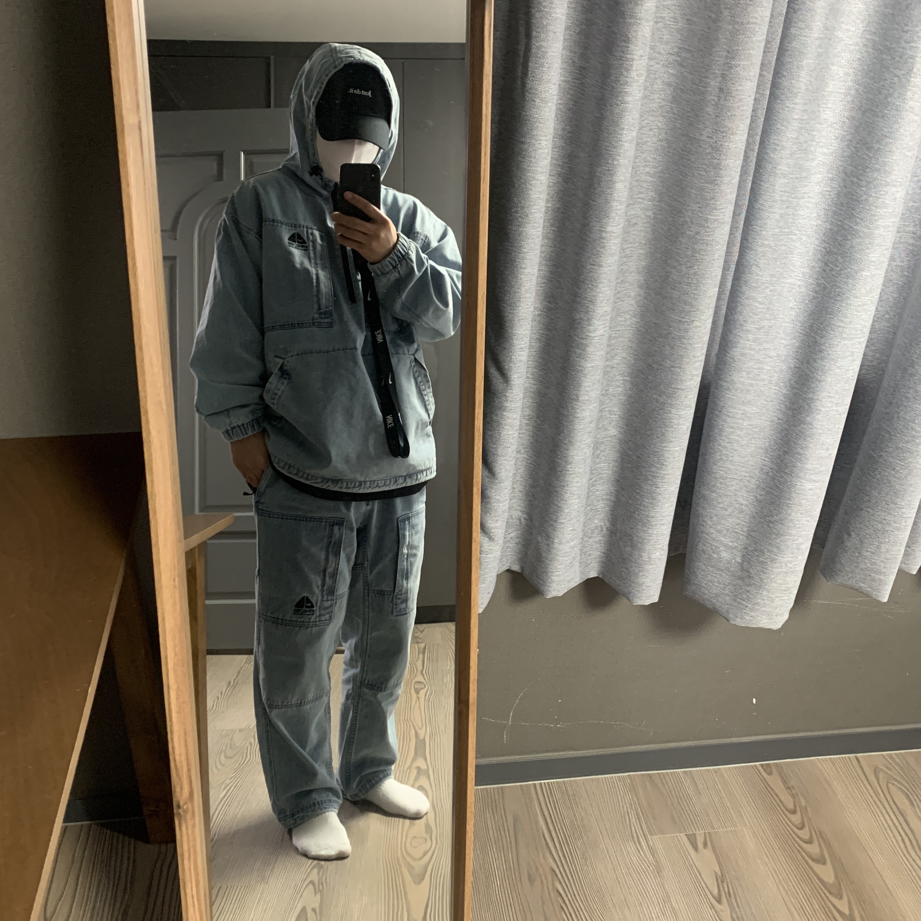 Supreme x Nike ACG Denim Pullover Washed Blue - 22FW, Supreme x Nike ACG Belted Denim Pants Washed Blue - 22FW 착용 스타일