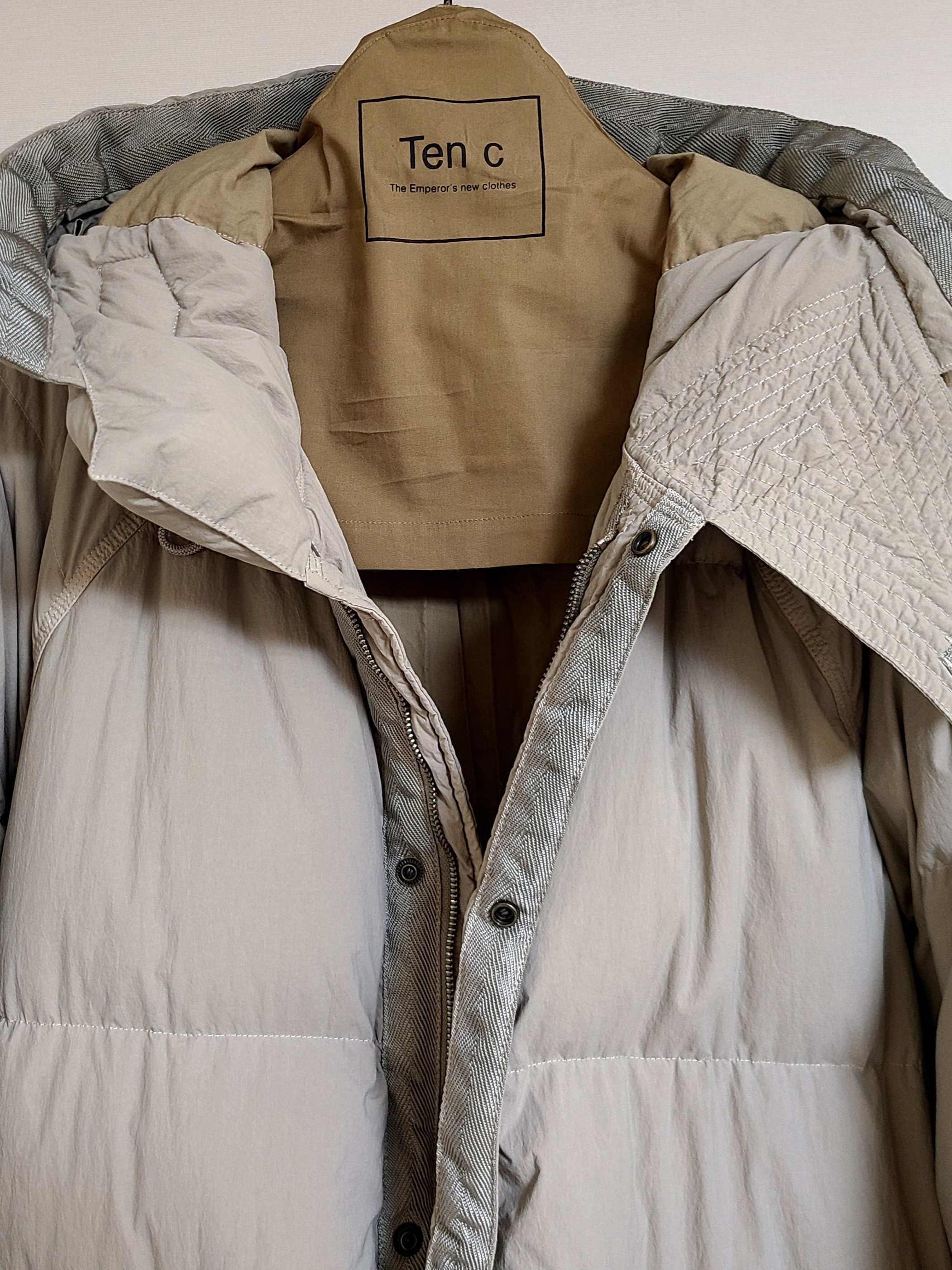 Ten C Artic Down Parka Pale Taupe 착용 스타일 - 3