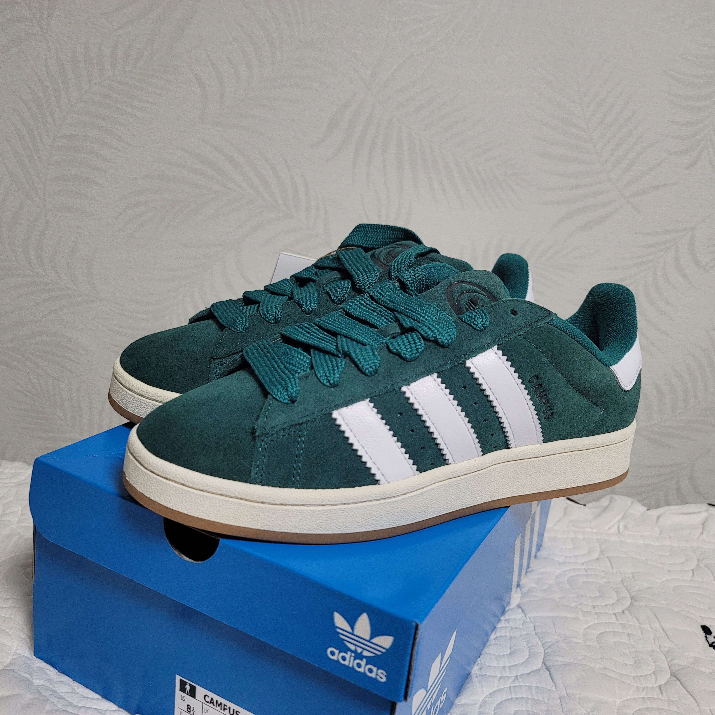 Adidas Campus 00s St Forest Glade 착용 스타일 - 1