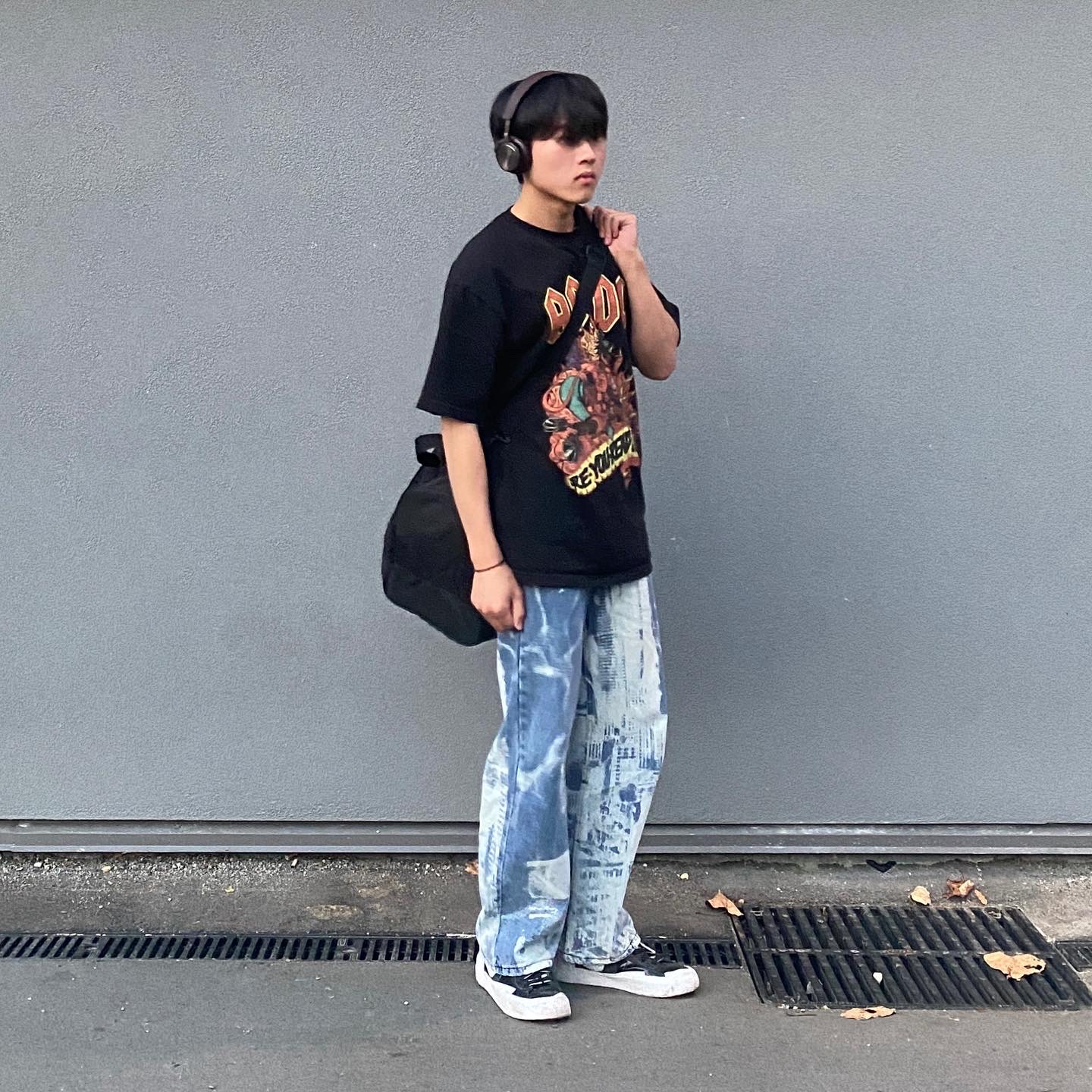 Nike x Sacai Blazer Low Black Patent Leather 착용 스타일 - 2