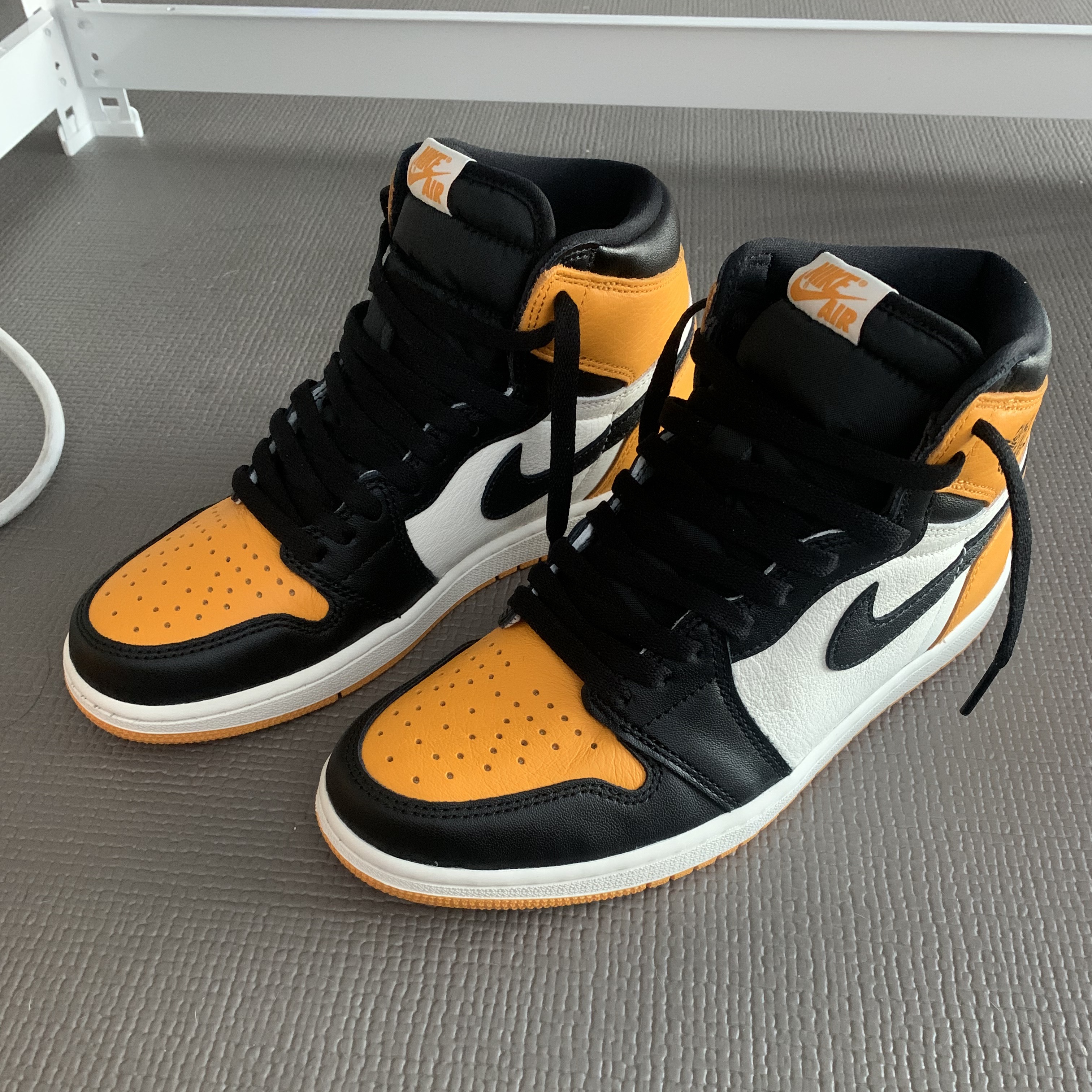 Jordan 1 Retro High OG Taxi 착용 스타일 - 2