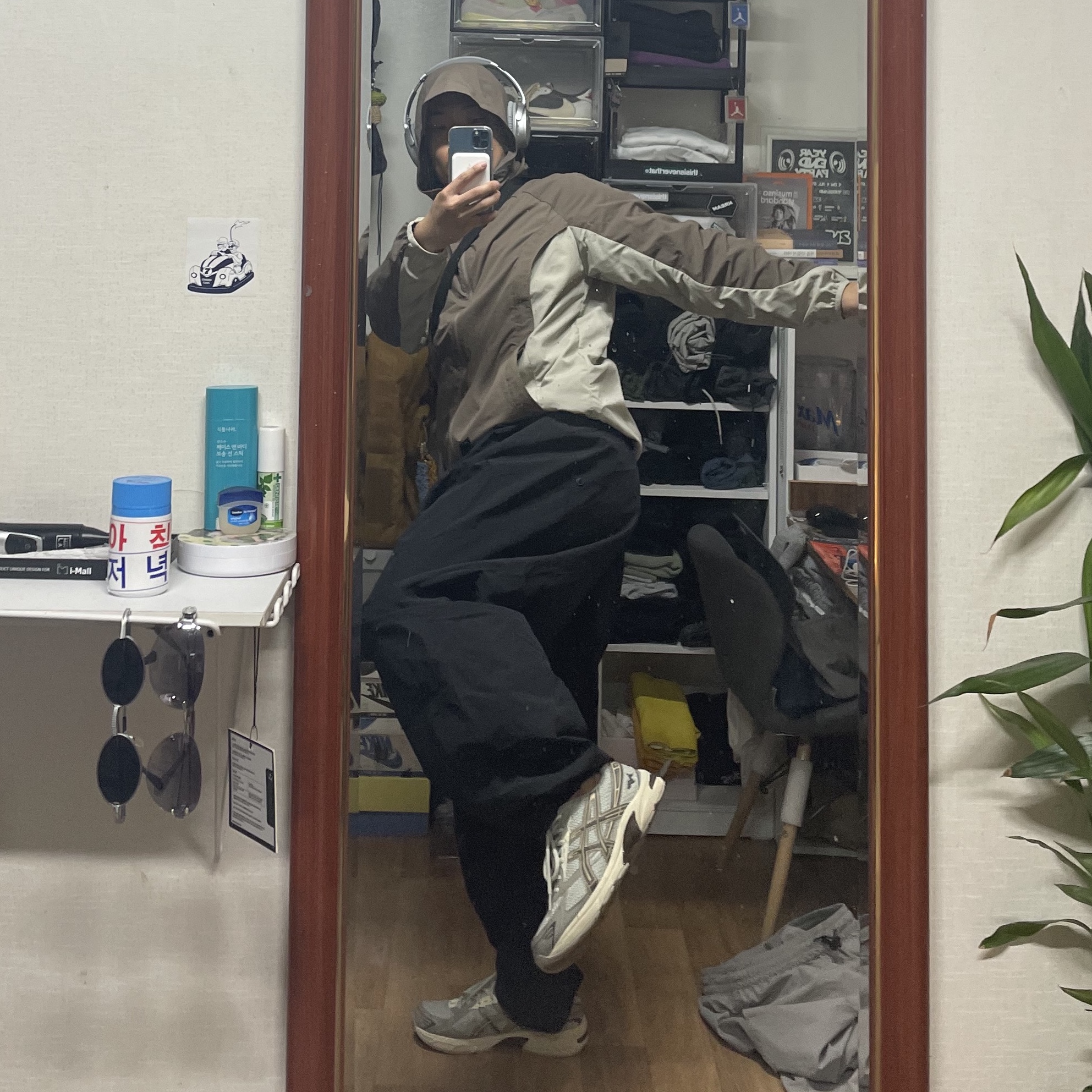 Sansan Gear Side Snap Pants Black, Asics x I4P Gel-1130 Glacier Grey Mink 착용 스타일 - 3