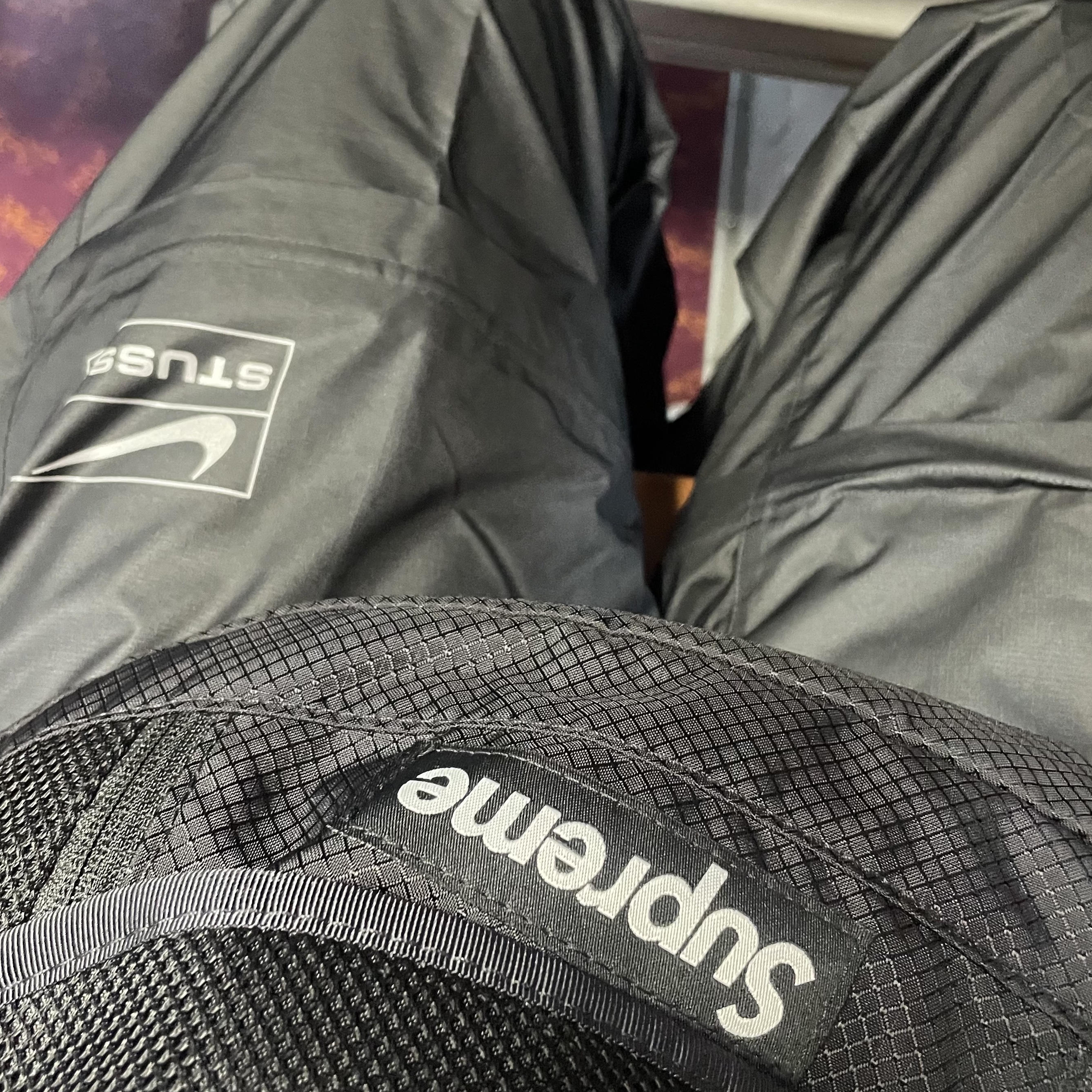 Nike x Stussy NRG FL Storm-Fit Pants Black (DO7170-010), Supreme Small Messenger Bag Black - 22SS 착용 스타일