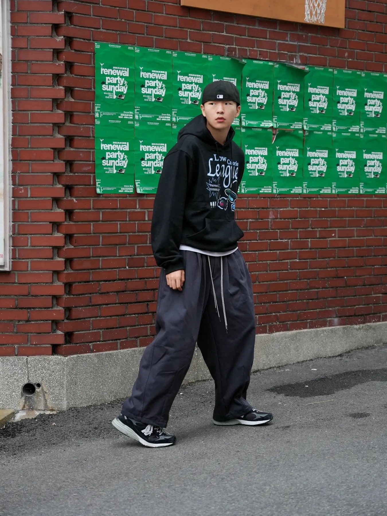 New Balance 993 Made in USA Black - D Standard 착용 스타일 - 1