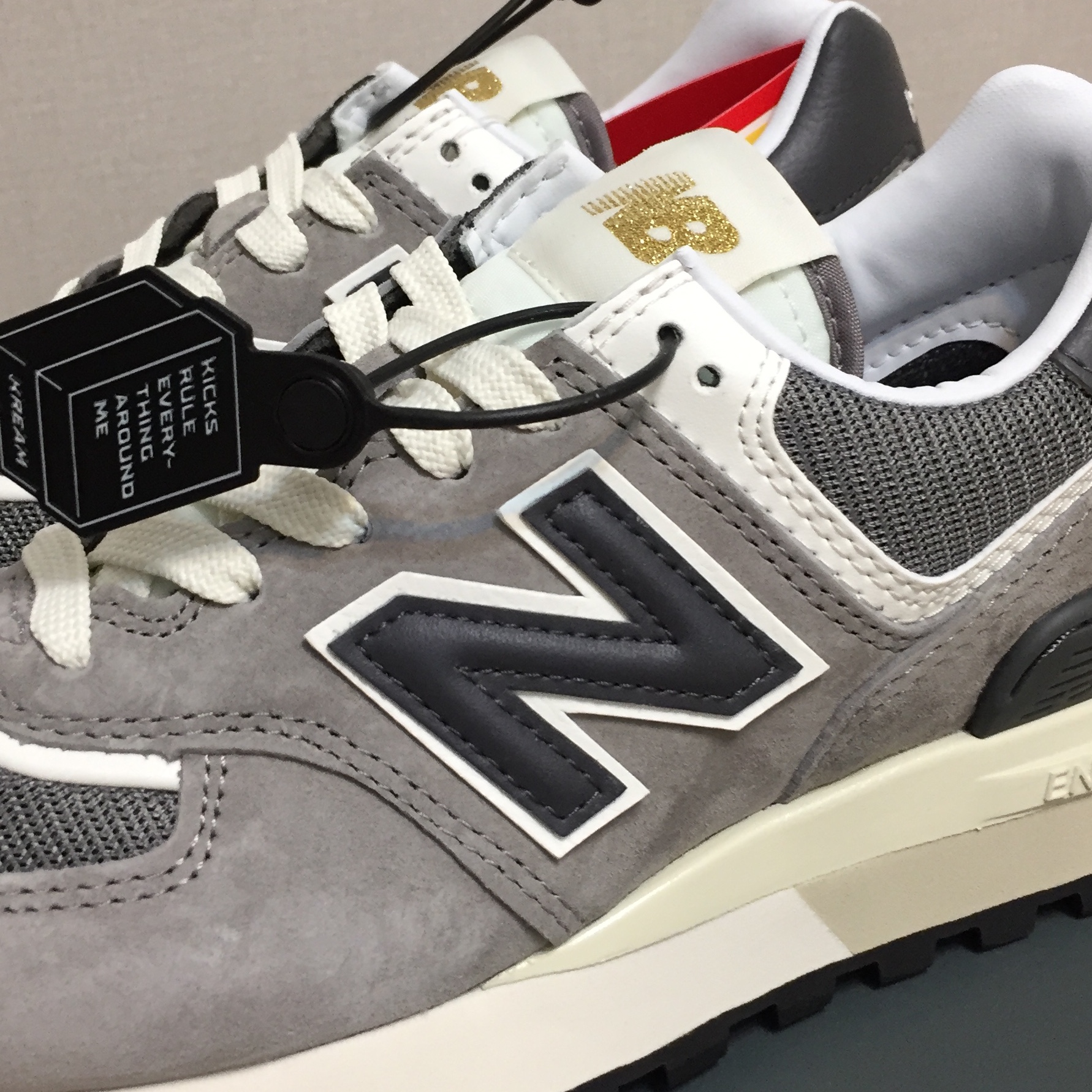 New Balance 574 Legacy Grey 착용 스타일 - 5