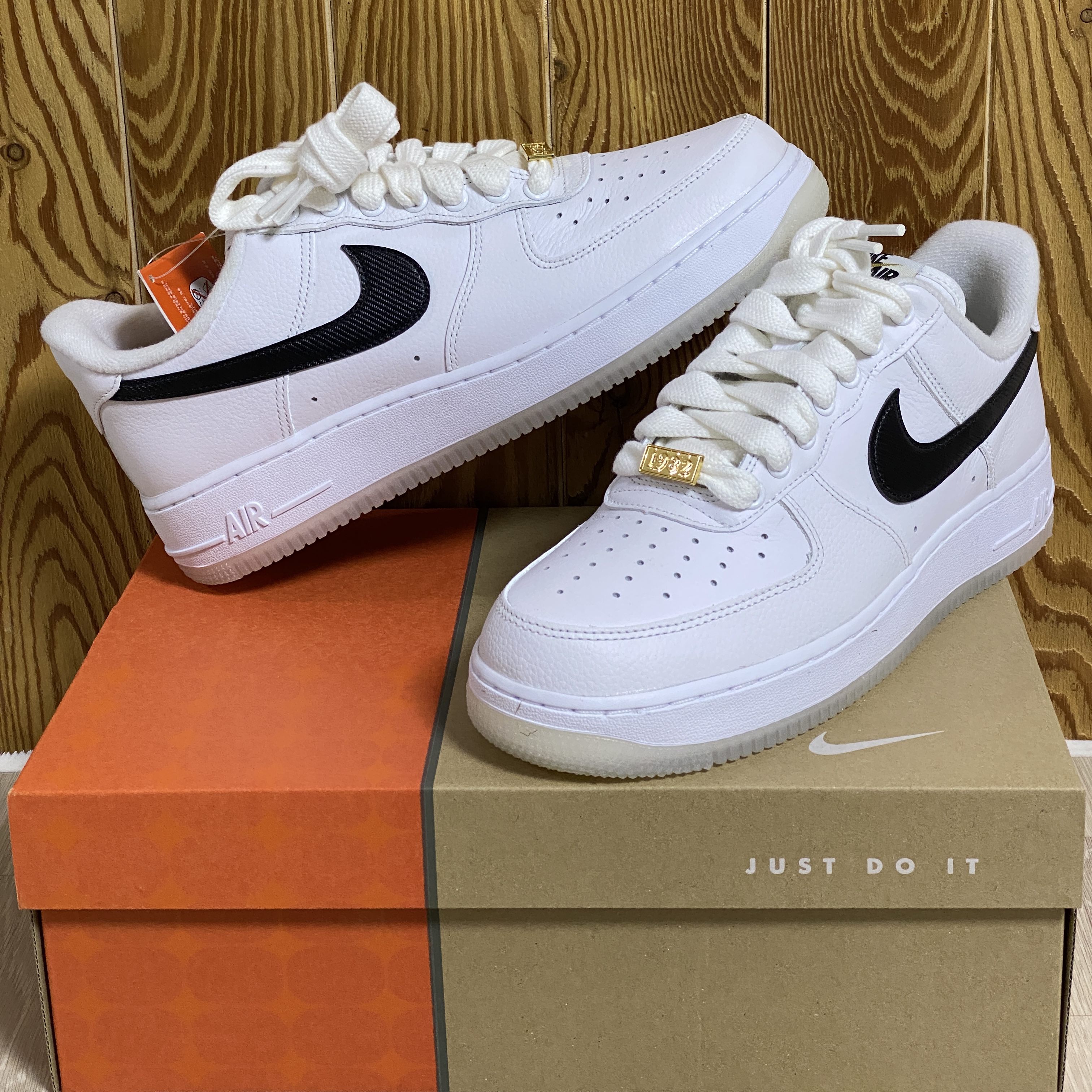 Nike Air Force 1 '07 PRM Bronx Origins 착용 스타일