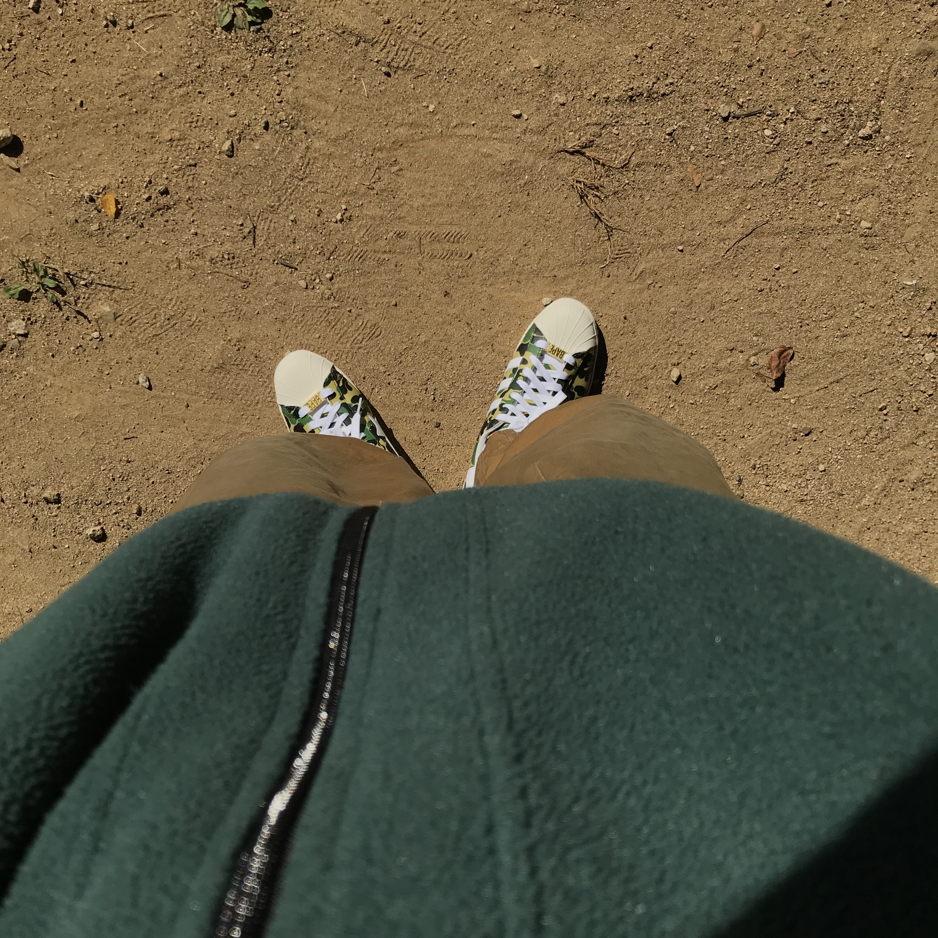 Adidas x BAPE Superstar 80s Green Camo 착용 스타일