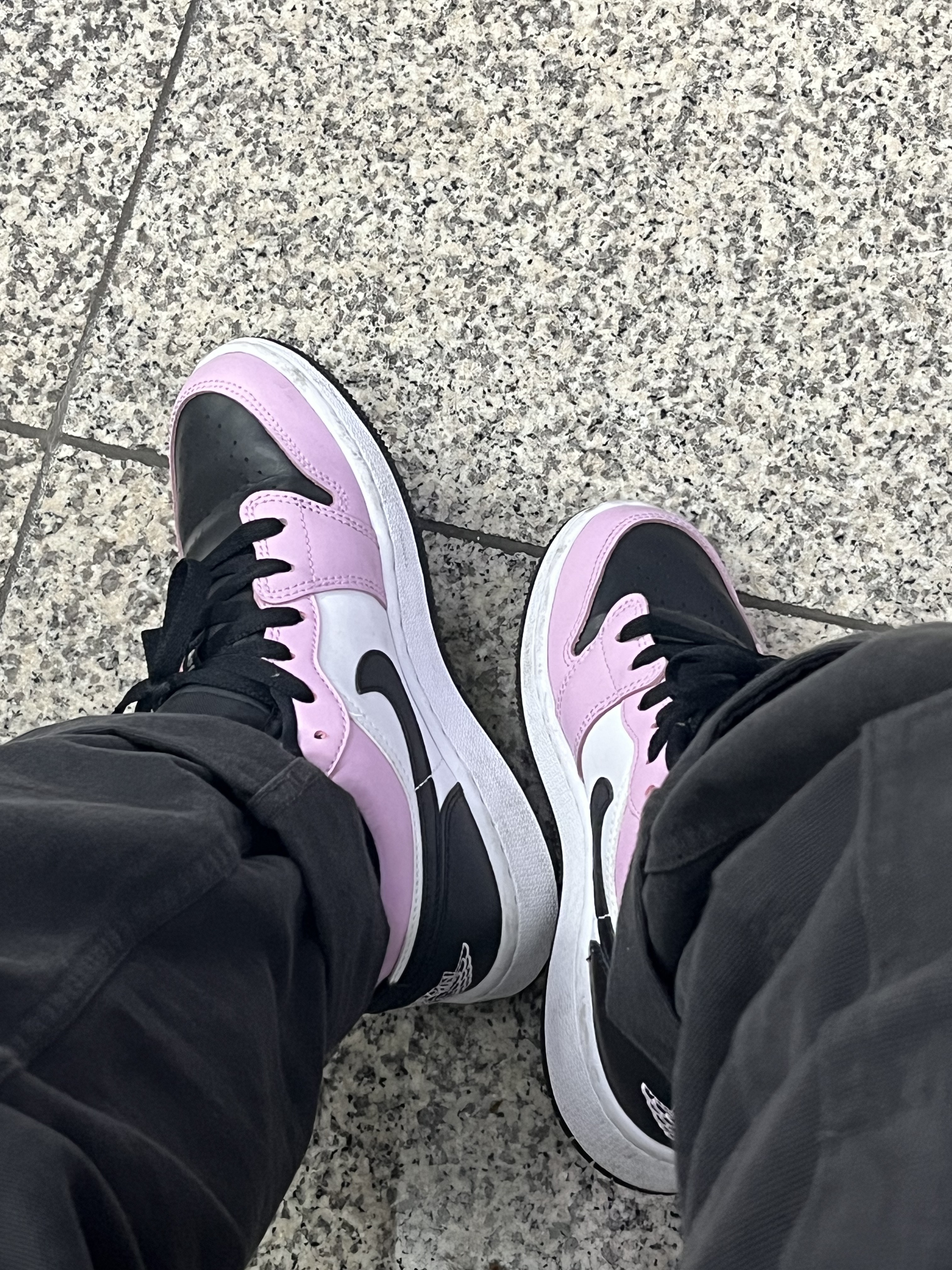 (GS) Jordan 1 Low Light Arctic Pink 착용 스타일