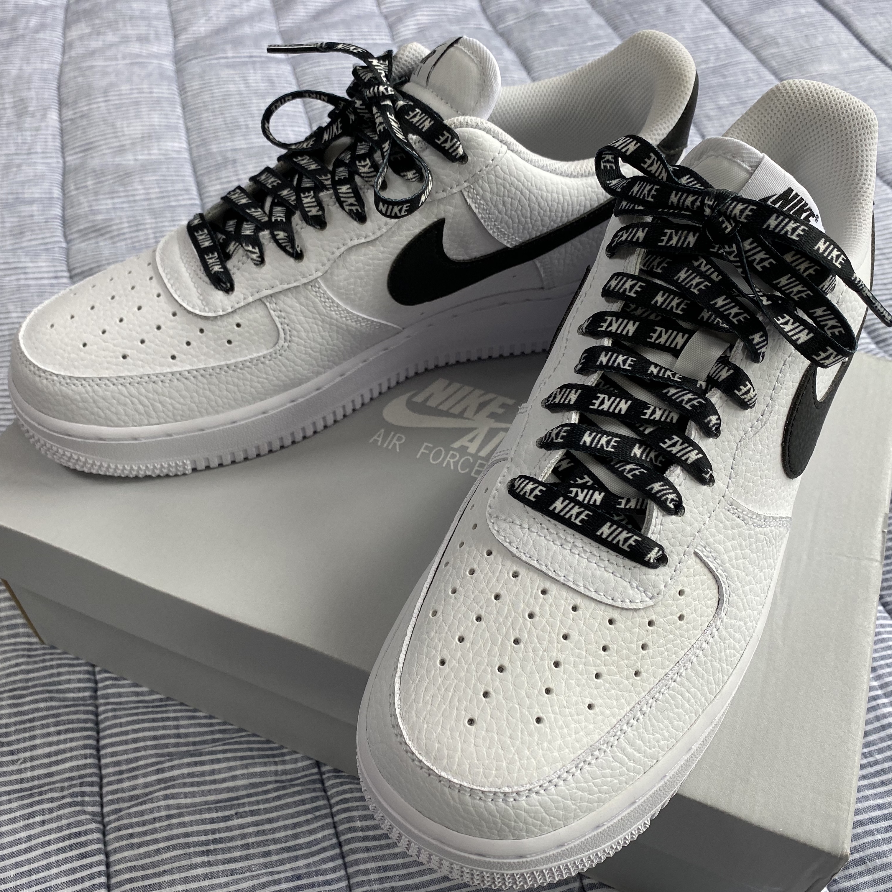 Nike Air Force 1 '07 White Black 착용 스타일 - 1