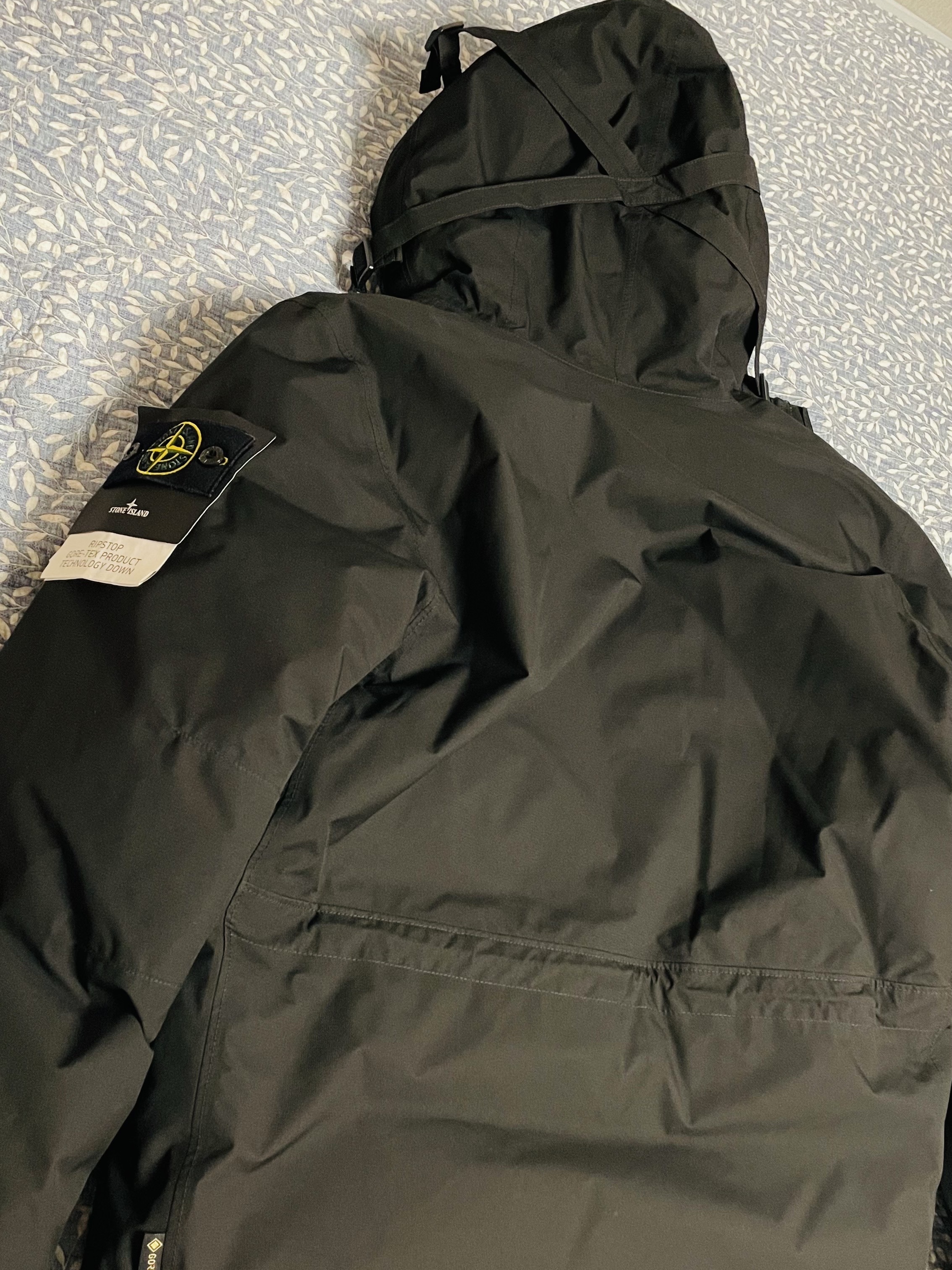 Stone Island 40330 Ripstop Gore-Tex Con Paclite Down Jacket Black - 21FW 착용 스타일 - 2