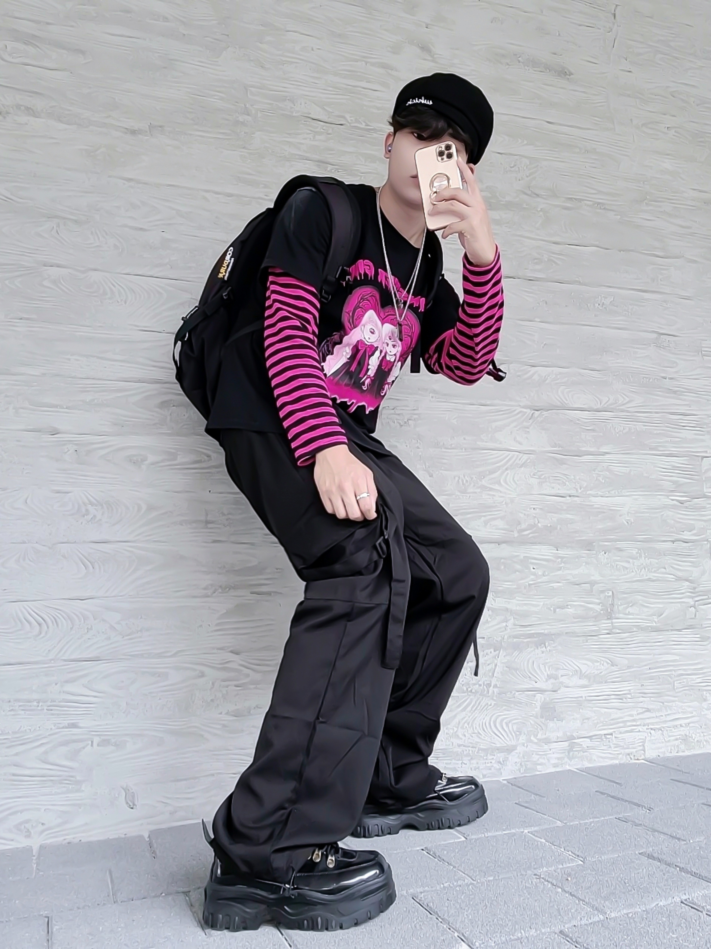 Supreme Backpack Black - 22SS 착용 스타일