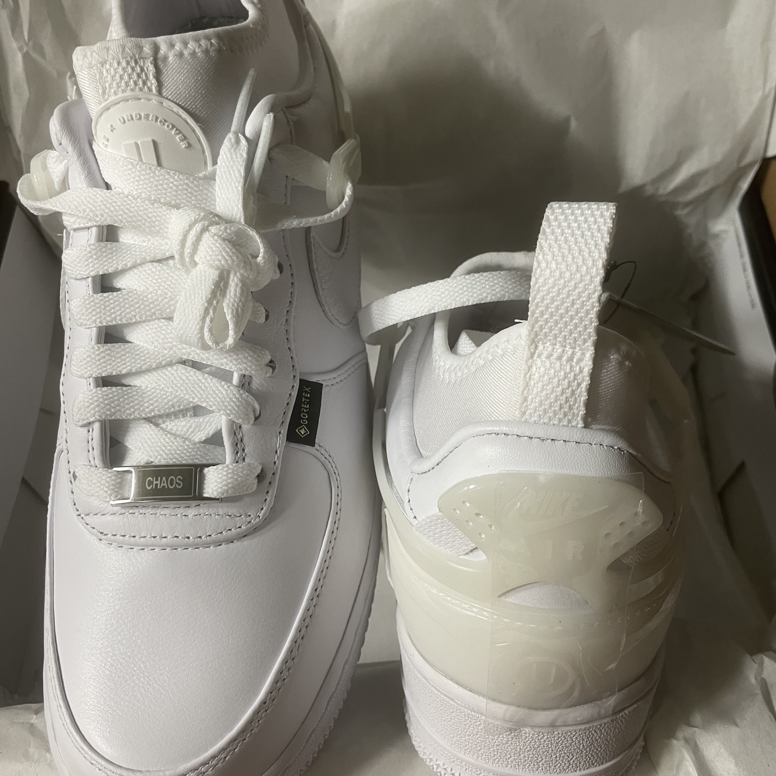 Nike x Undercover Air Force 1 Low SP White 착용 스타일 - 4