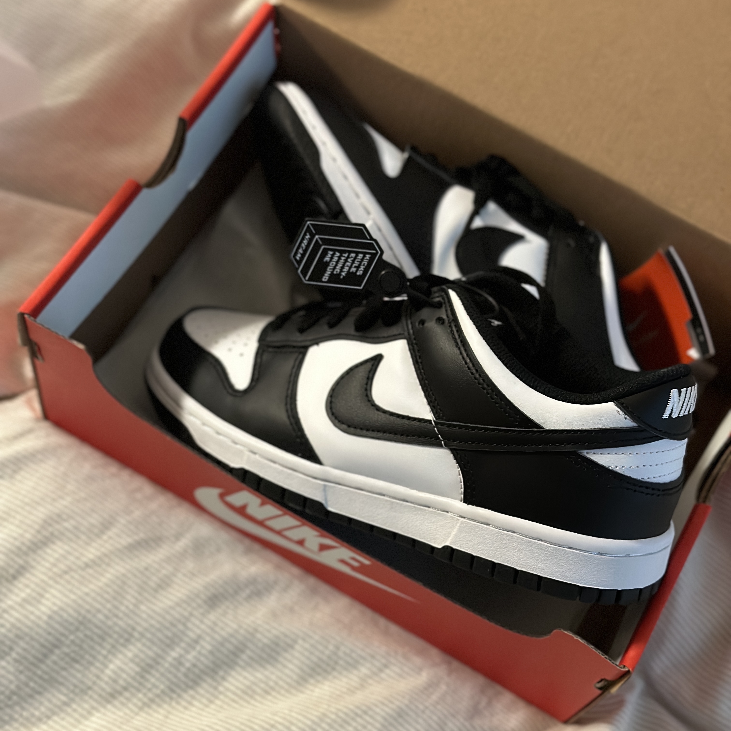 (GS) Nike Dunk Low Black 착용 스타일