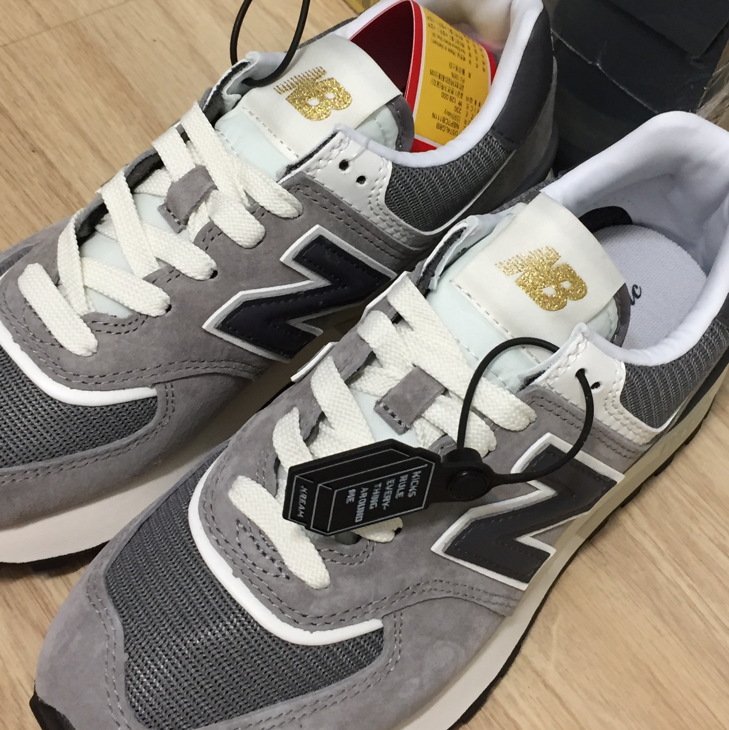 New Balance 574 Legacy Grey 착용 스타일 - 4
