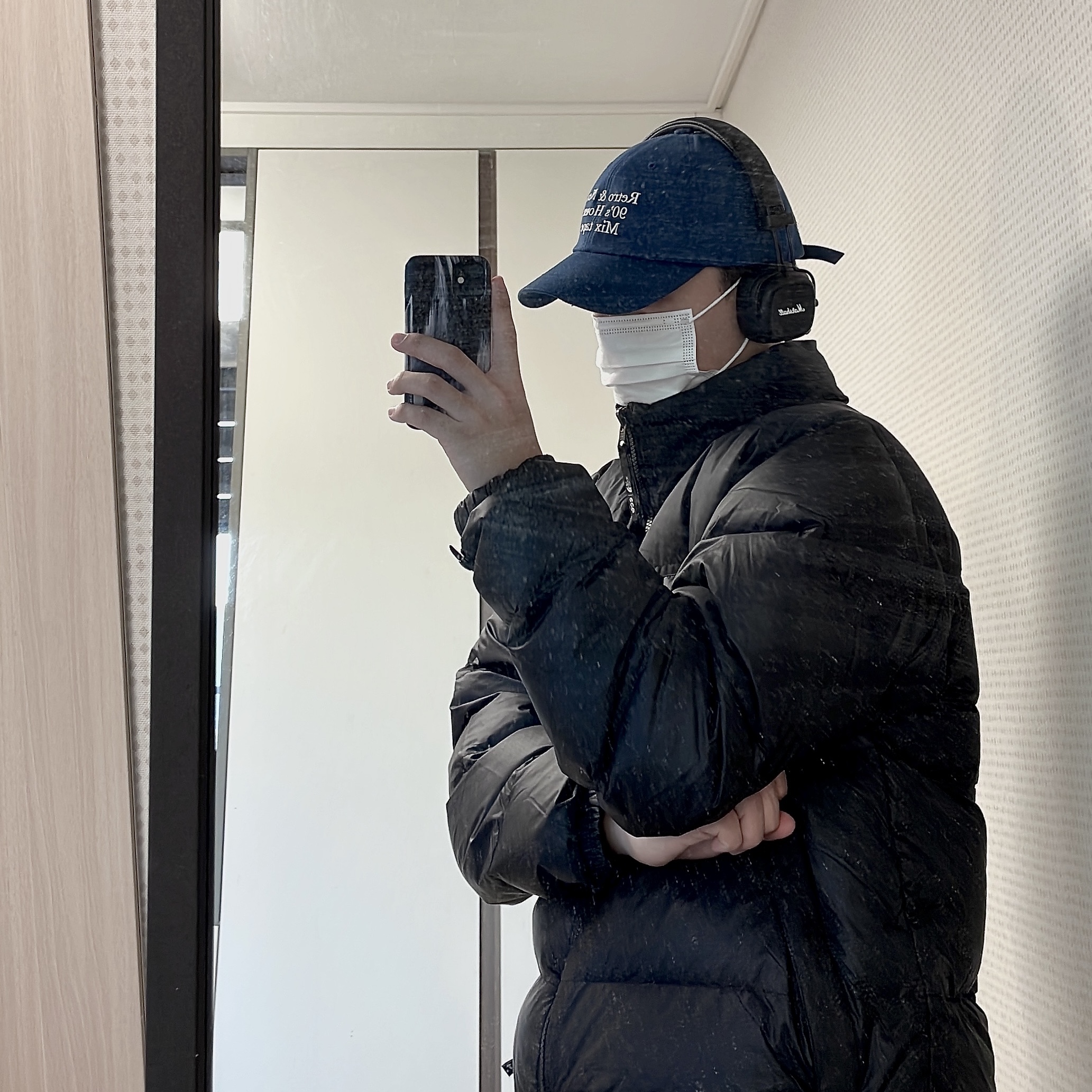 The North Face 1996 Eco Nuptse Jacket Black 착용 스타일 - 2
