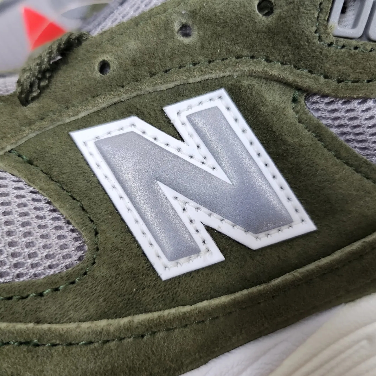 New Balance 991 Made in UK Green Grey 착용 스타일 - 4