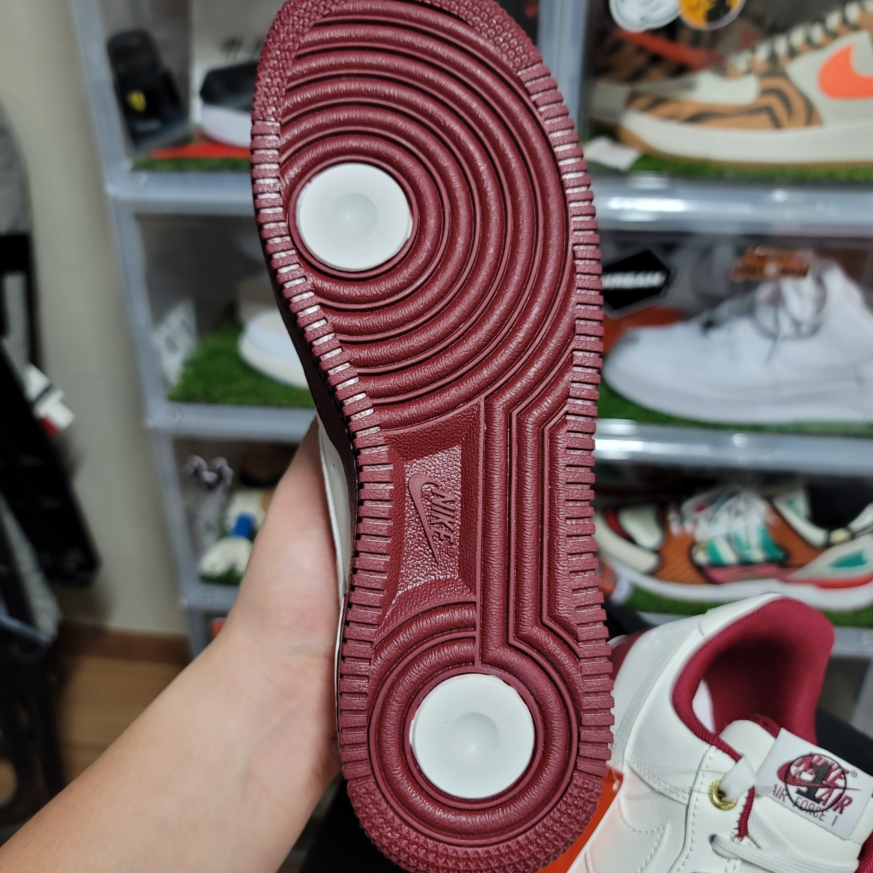 (W) Nike Air Force 1 '07 SE 40th Anniversary Join Forces Sail Team Red 착용 스타일 - 5