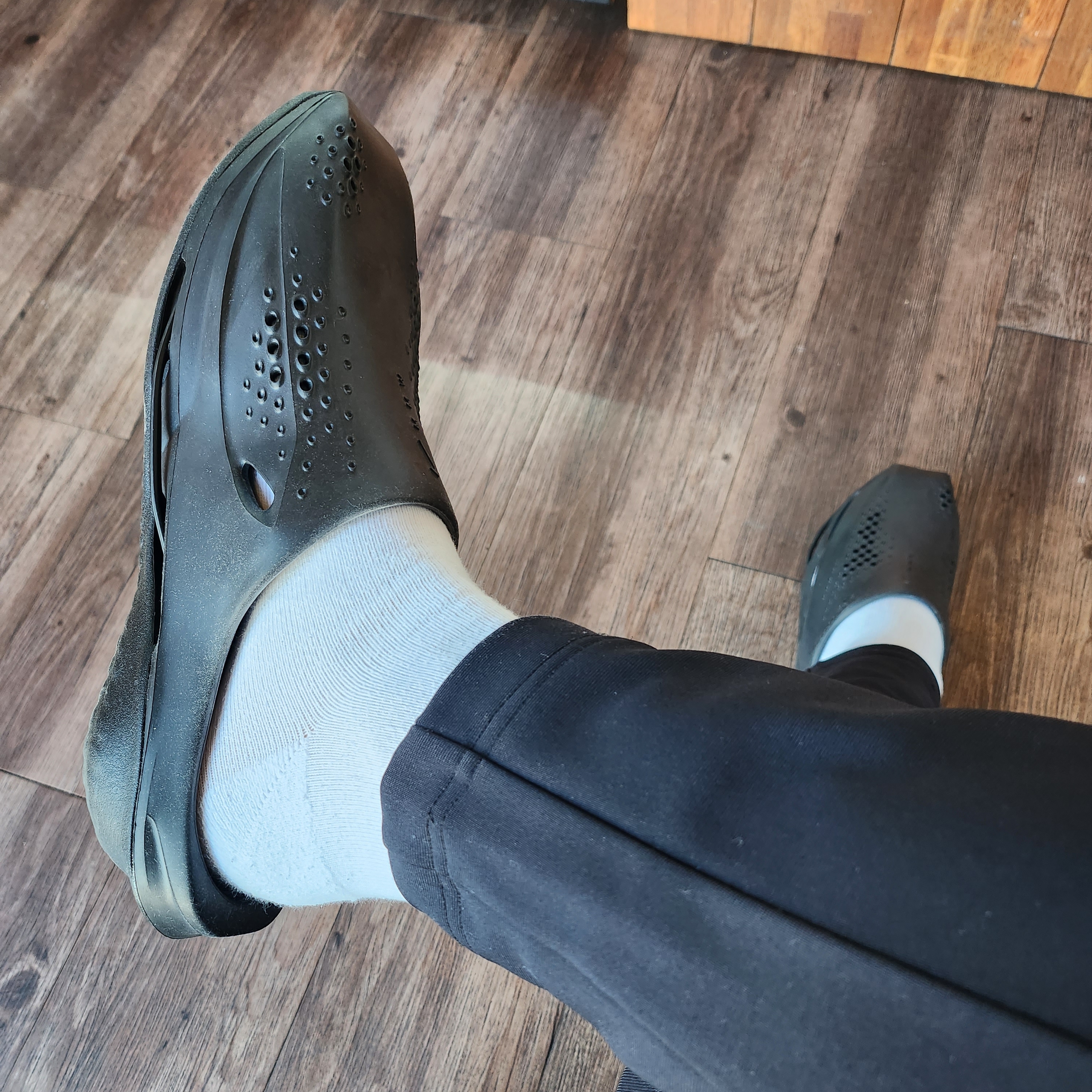 Nike x Matthew M Williams 005 Slide Black, Jordan 1 Low OG Neutral Grey 착용 스타일 - 1