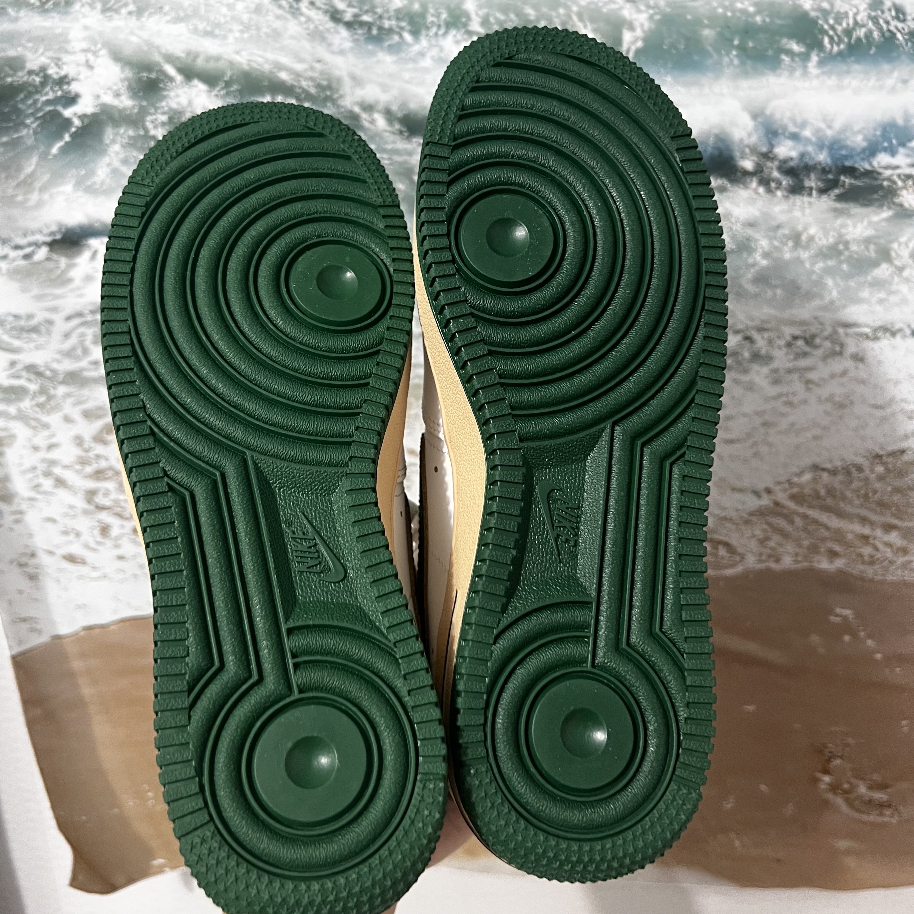 (W) Nike Air Force 1 Low Gorge Green 착용 스타일 - 5