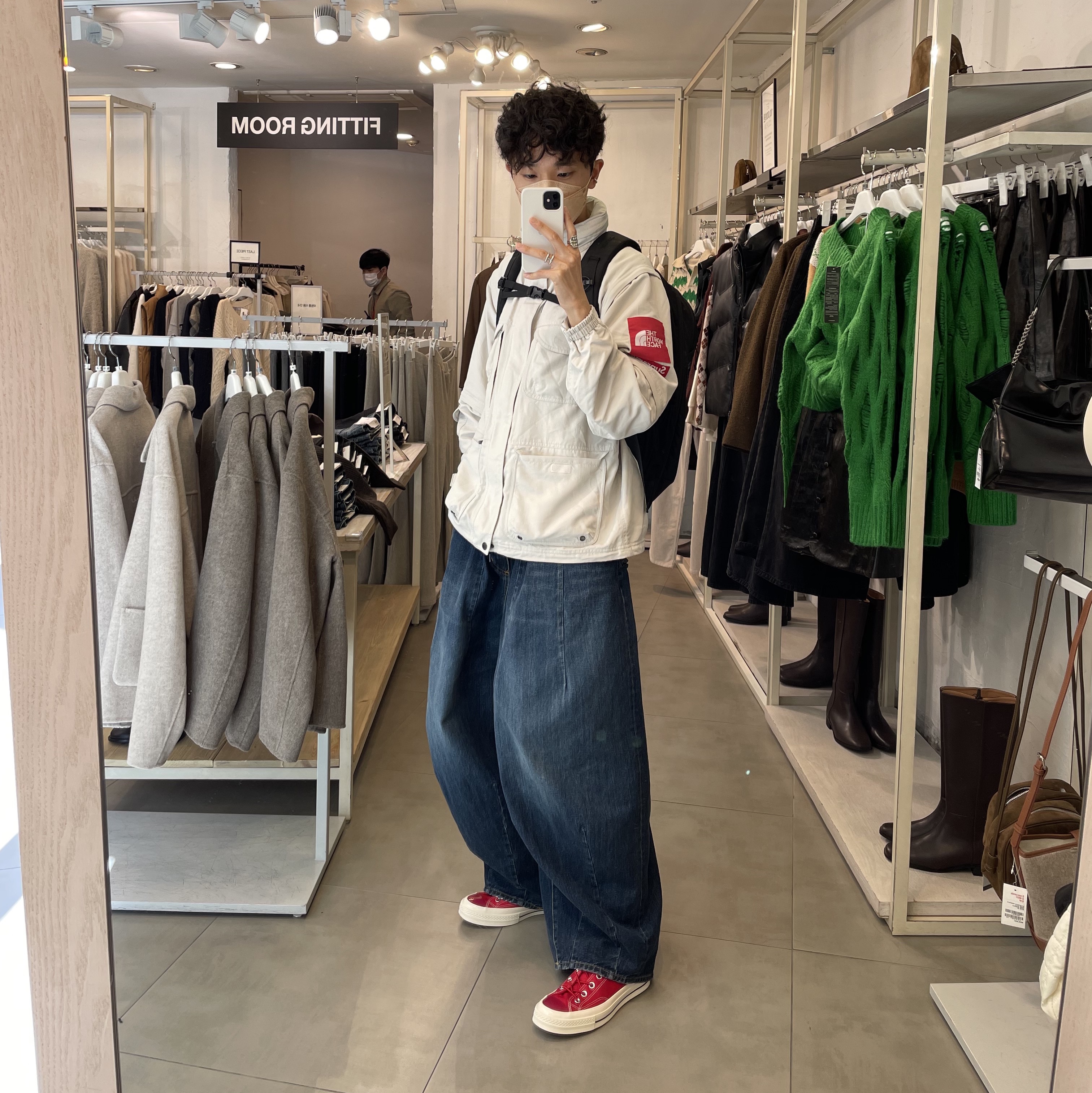Supreme x The North Face Trekking Convertible Jacket Stone - 22SS, Needles H.D. Jean Pants Indigo 착용 스타일 - 5