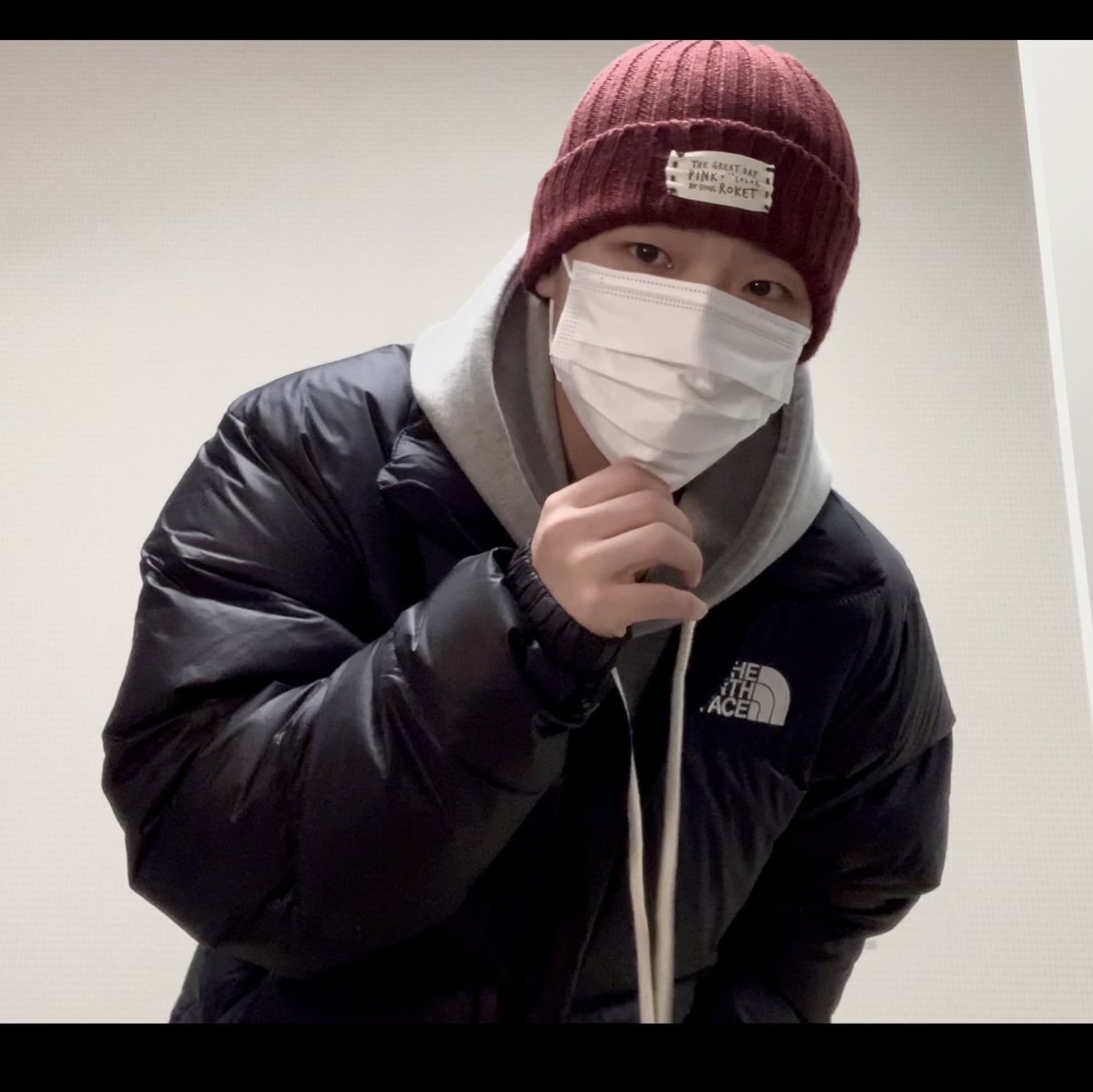 The North Face 1996 Eco Nuptse Jacket Black 착용 스타일 - 1