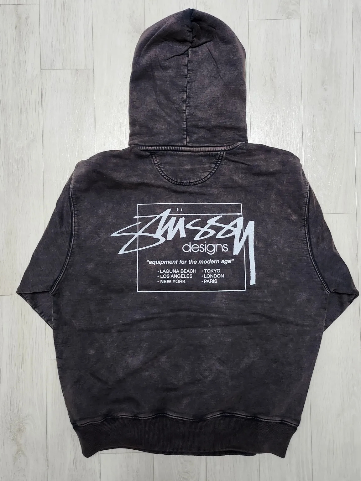 Stussy Dyed Stussy Designs Hoodie Black 착용 스타일 - 2