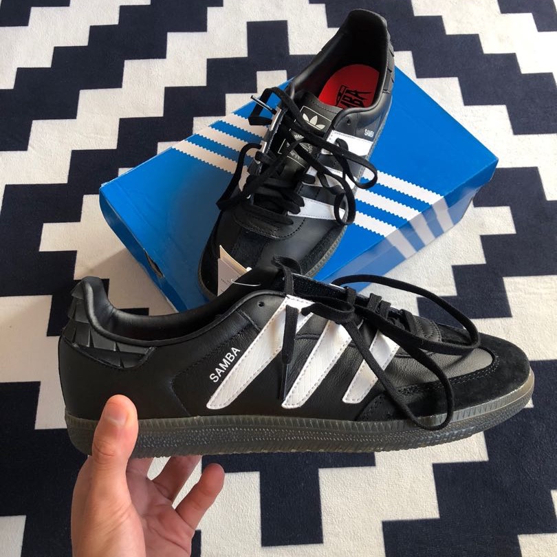 Adidas Samba OG Core Black Cloud White 착용 스타일 - 3