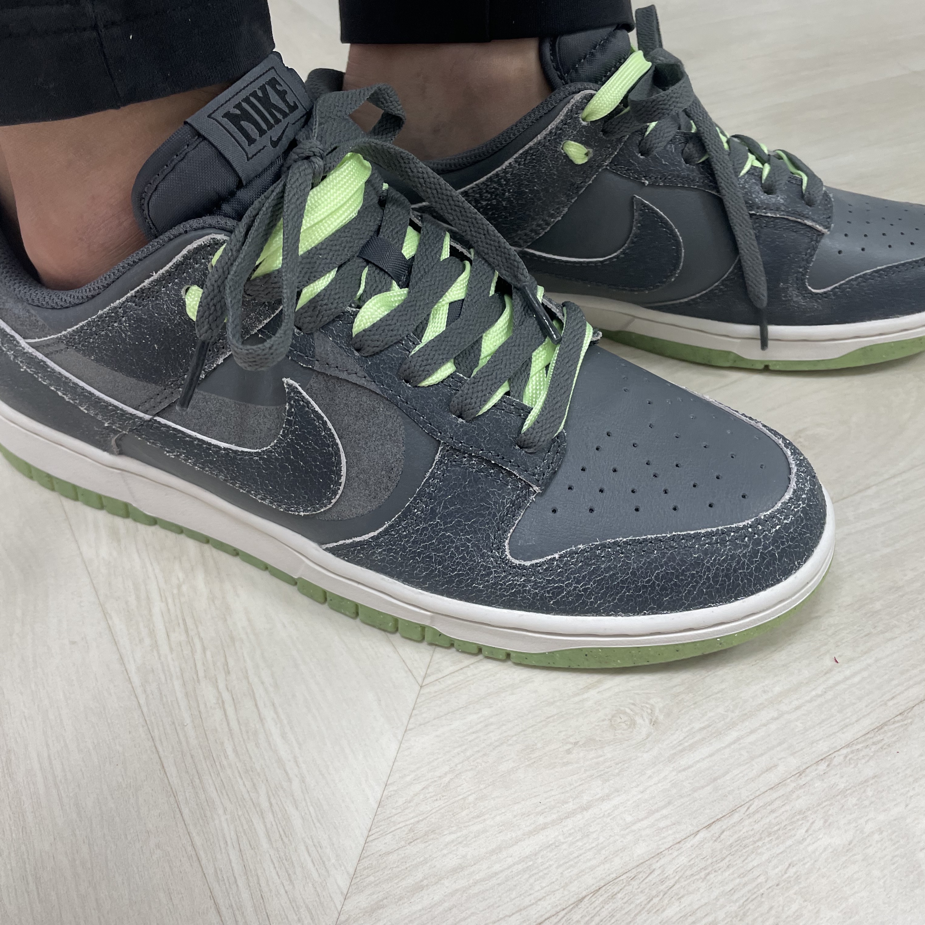 Nike Dunk Low Retro PRM Halloween 착용 스타일 - 2