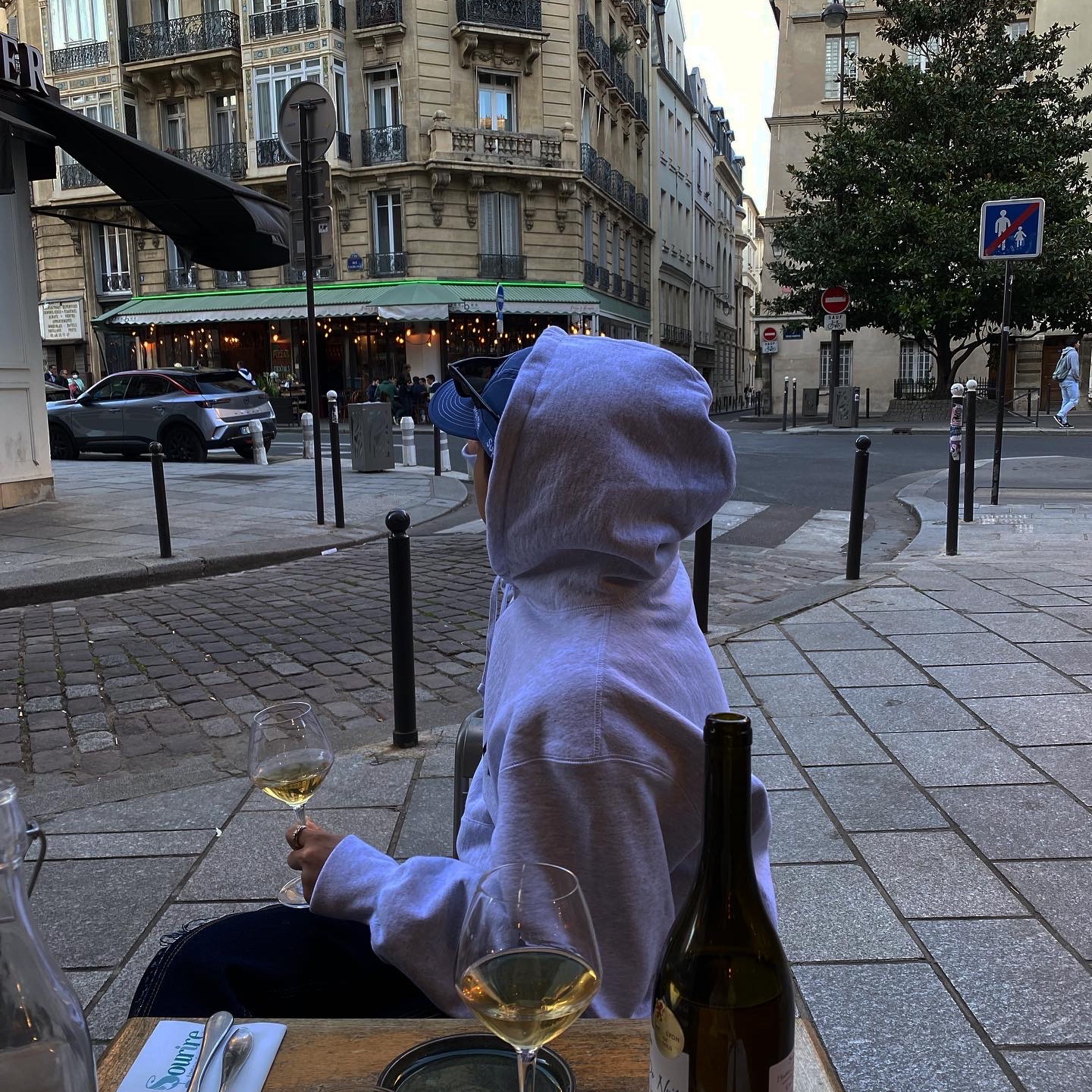 Supreme Capital Hooded Sweatshirt Ash Grey - 22FW 착용 스타일 - 1