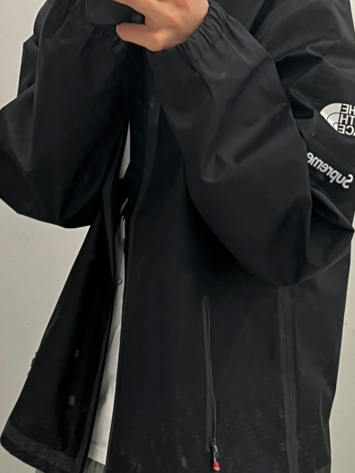 Supreme x The North Face Summit Series Outer Tape Seam Coaches Jacket Black - 21SS 착용 스타일