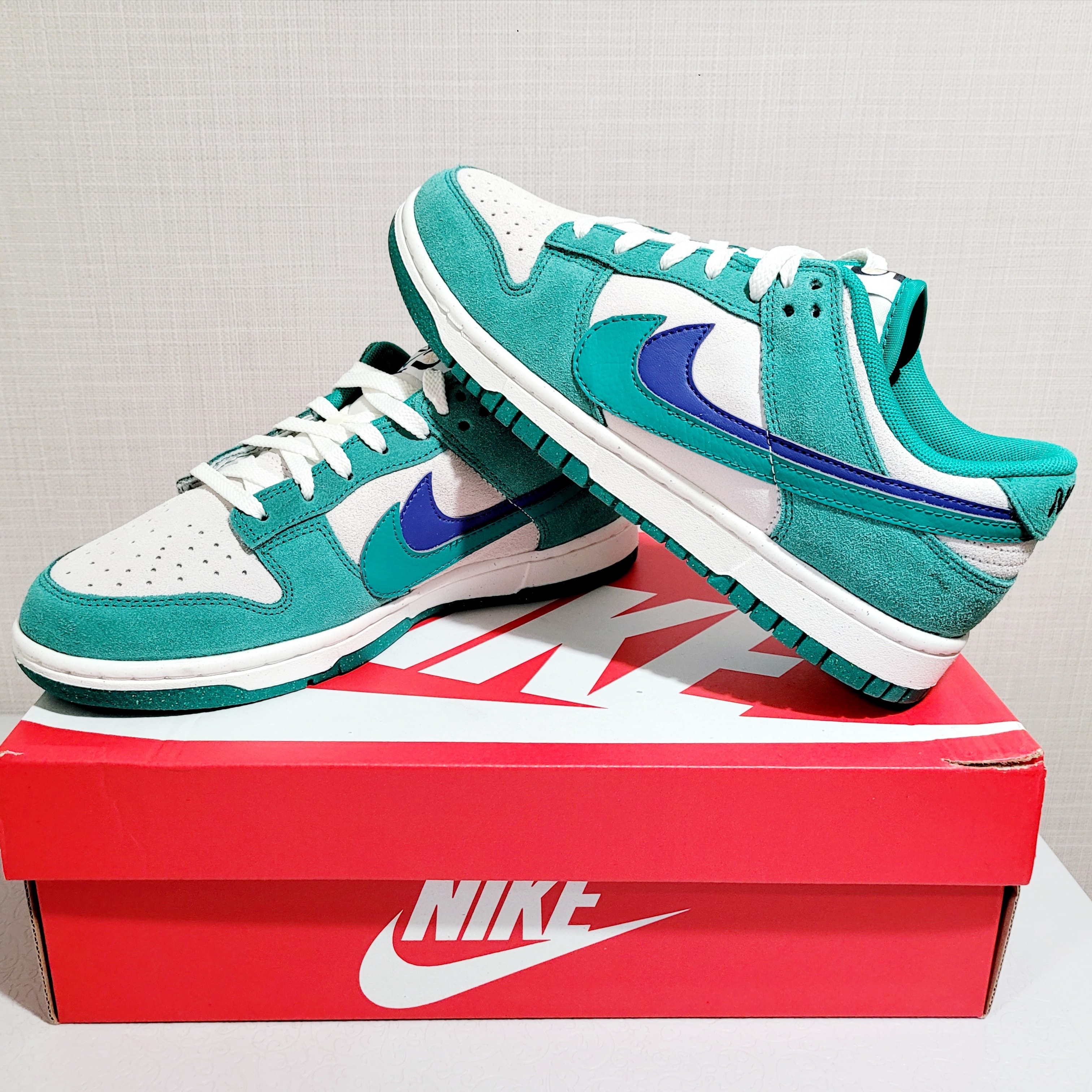 (W) Nike Dunk Low SE 85 Neptune Green and Sail 착용 스타일 - 1