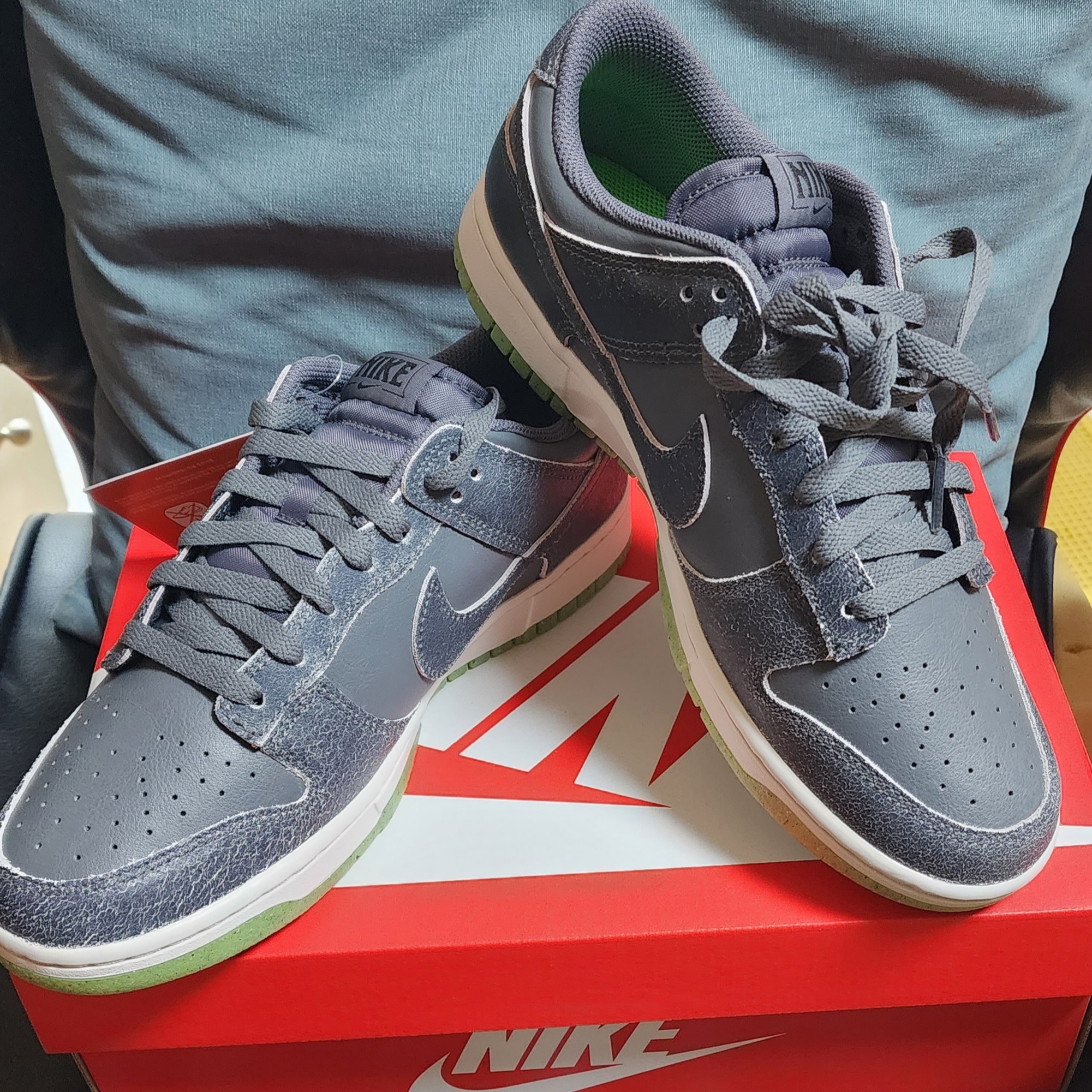 Nike Dunk Low Retro PRM Halloween 착용 스타일