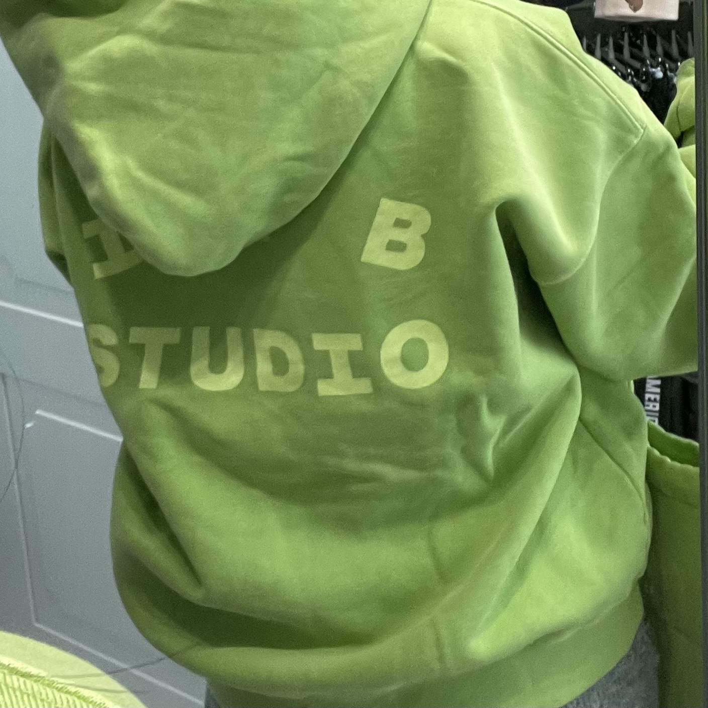IAB Studio Pigment Hoodie & Sack Apple Green, IAB Studio Pigment Hoodie Apple Green 착용 스타일