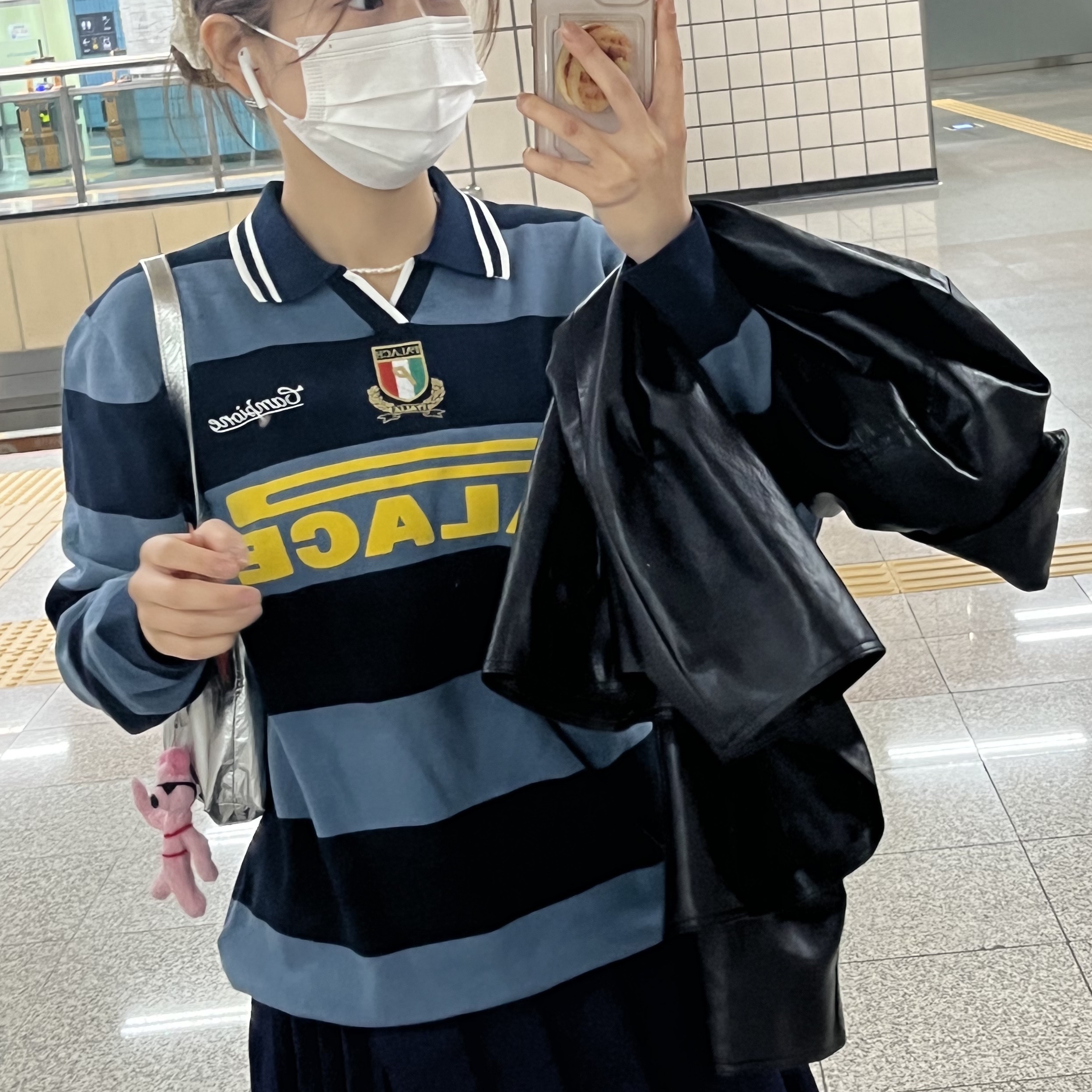 Palace Palazzo Knit Navy - 22SS 착용 스타일