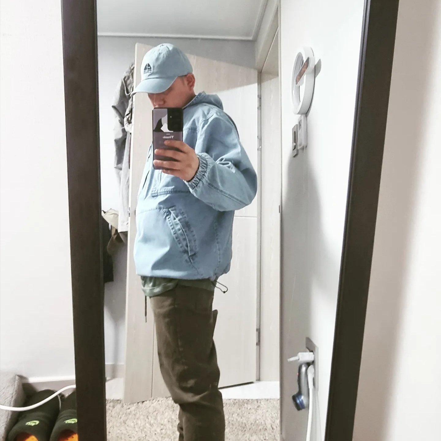 Supreme x Nike ACG Denim Pullover Washed Blue - 22FW, Supreme x Nike ACG Denim 6-Panel Washed Blue - 22FW 착용 스타일 - 2