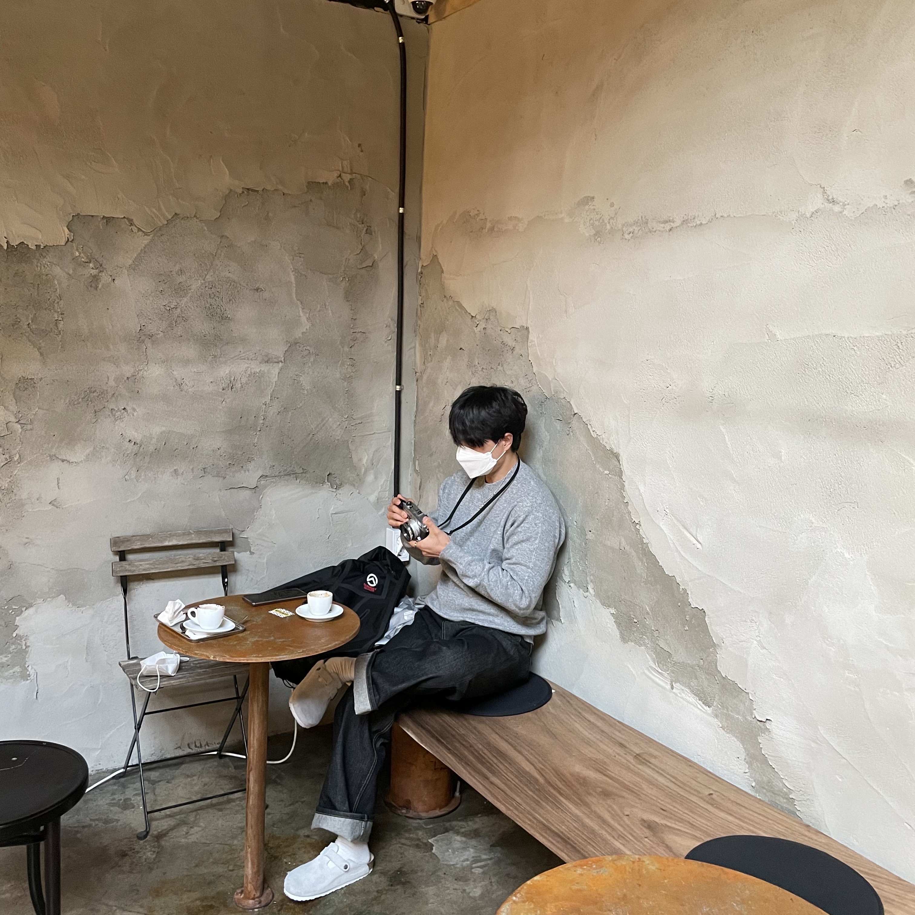 Supreme x The North Face Summit Series Outer Tape Seam Jacket Black - 21SS, Birkenstock x Stussy Boston Clog Bone 착용 스타일 - 2