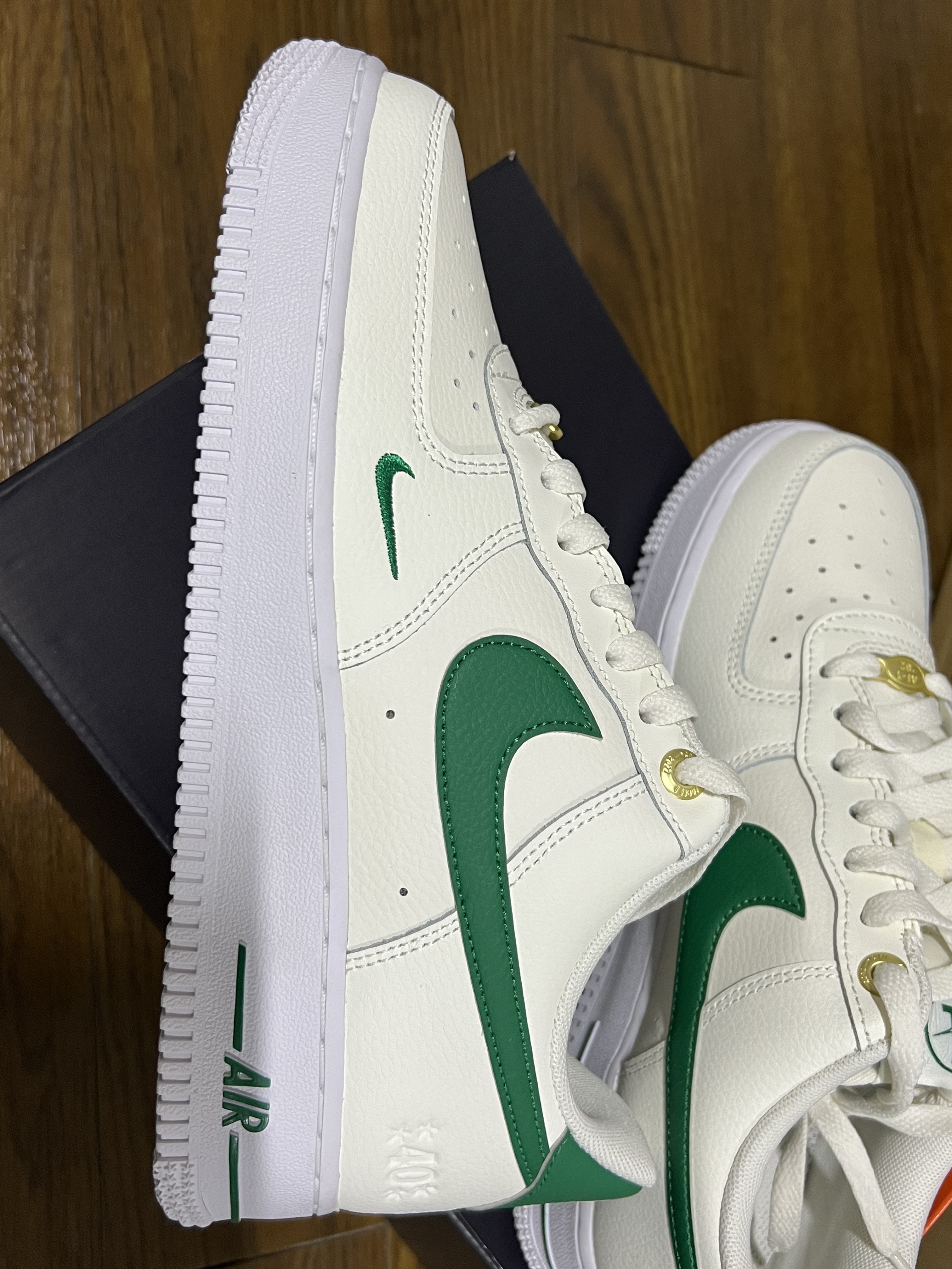 Nike Air Force 1 '07 LV8 40th Anniversary Join Forces Sail Malachite 착용 스타일 - 1