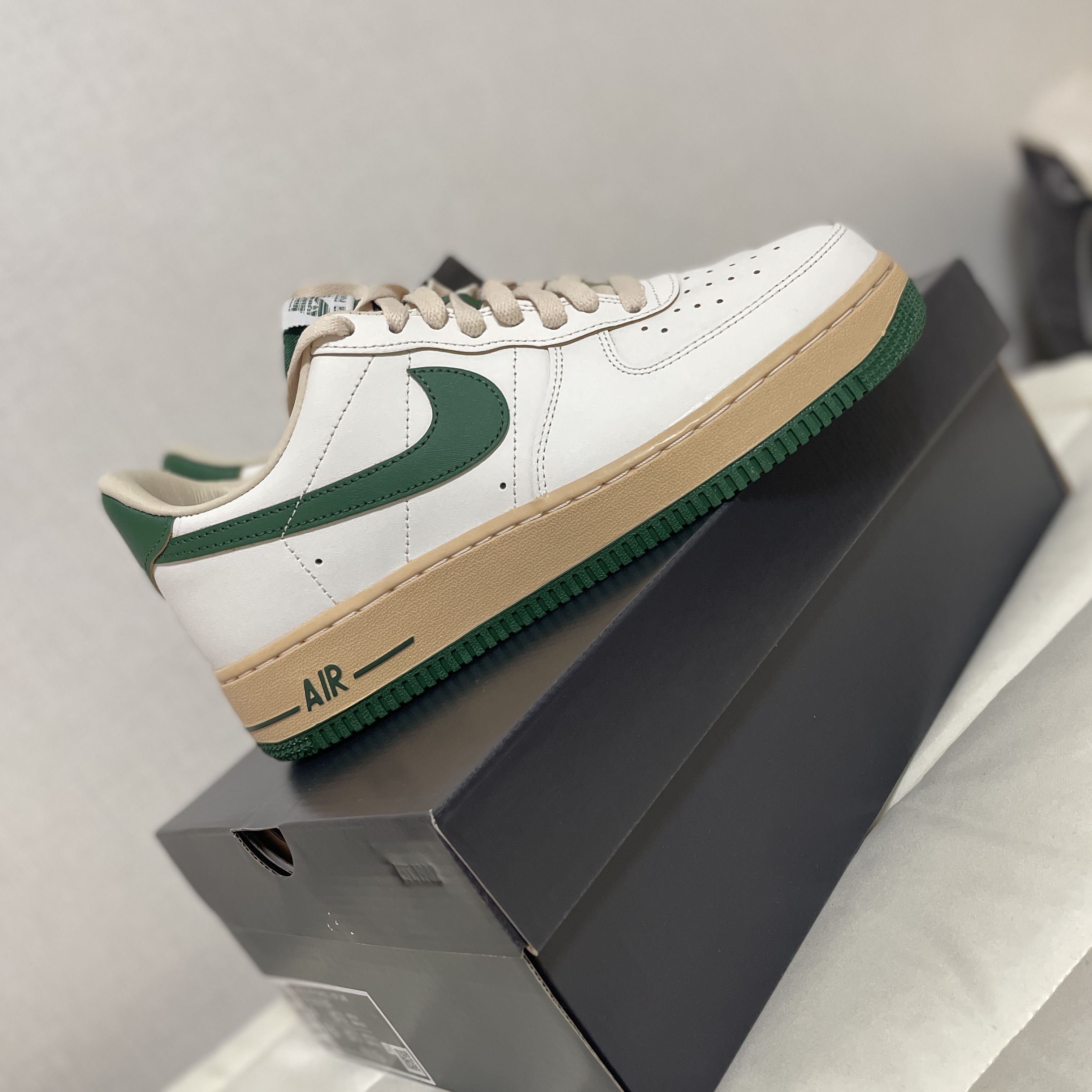 (W) Nike Air Force 1 Low Gorge Green 착용 스타일