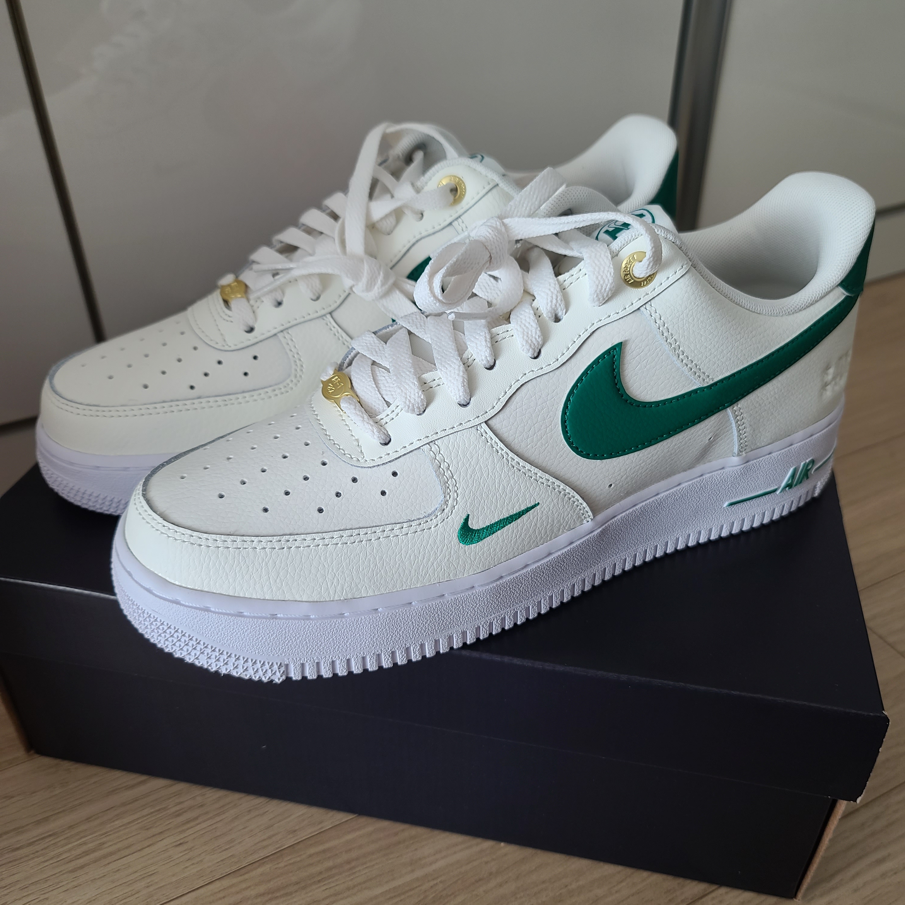 Nike Air Force 1 '07 LV8 40th Anniversary Join Forces Sail Malachite 착용 스타일 - 1