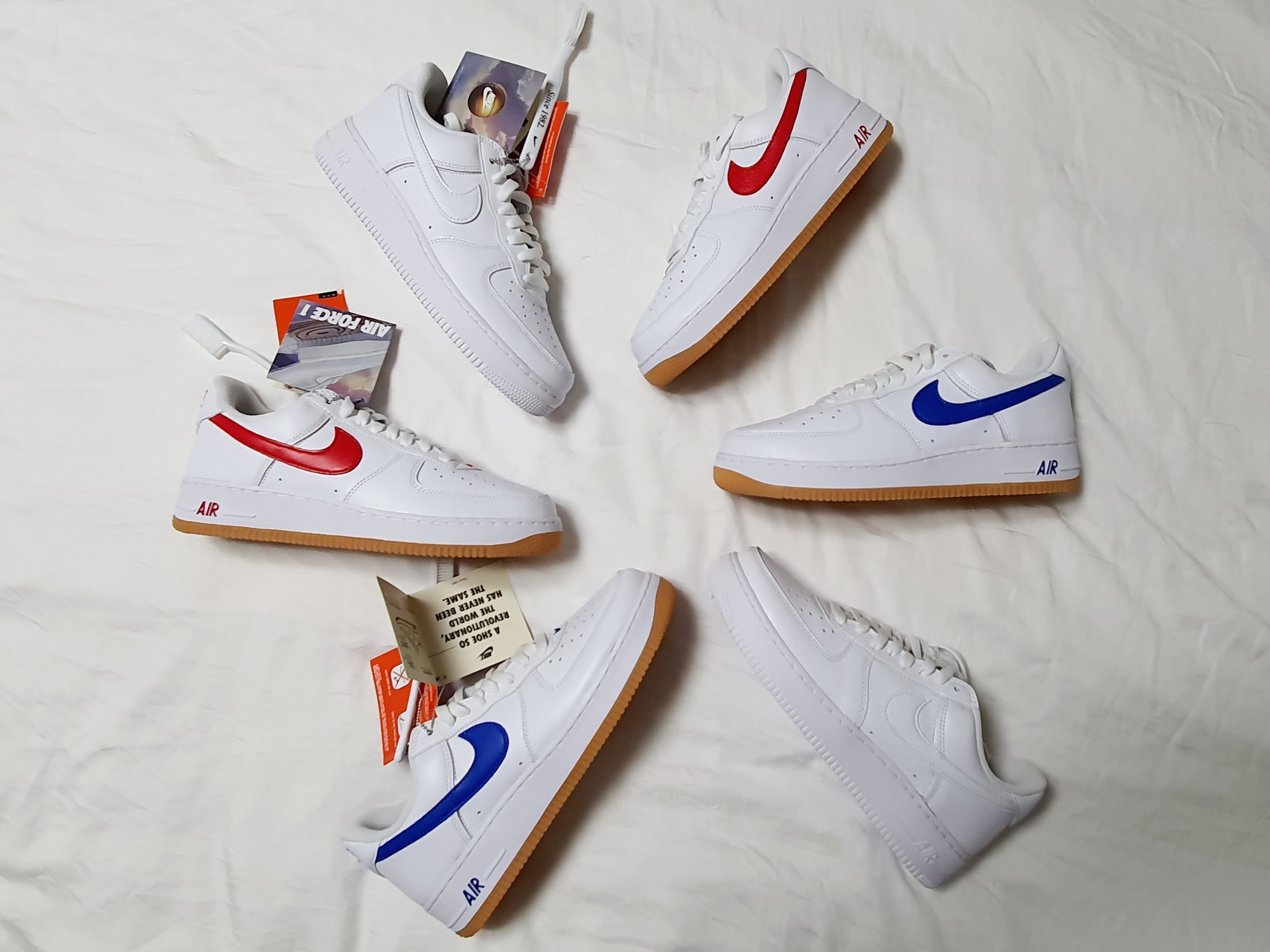 Nike Air Force 1 Low Retro Color of the Month Varsity Royal, Nike Air Force 1 Low Retro Color of the Month University Red 착용 스타일 - 3