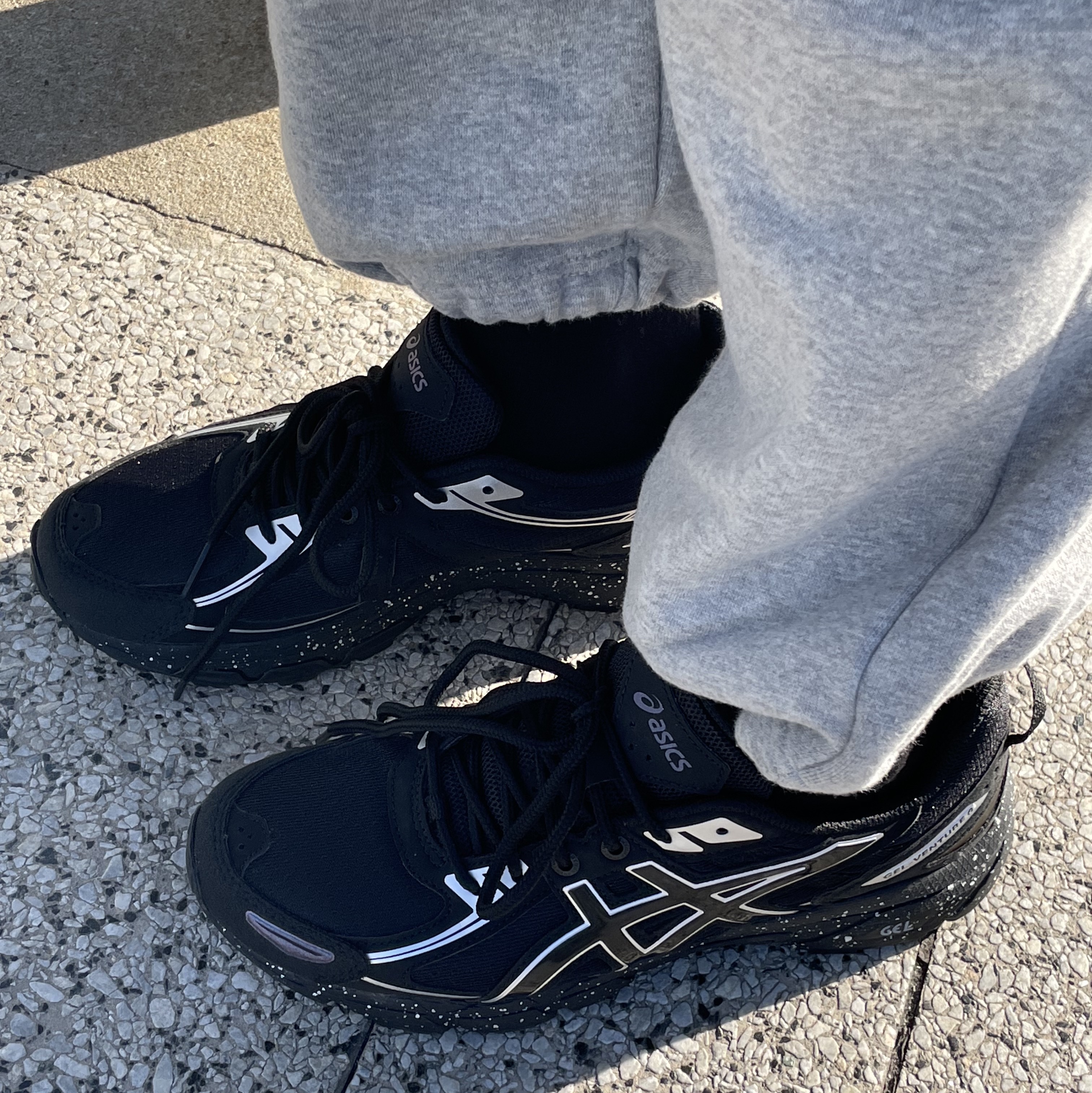 Asics Gel-Venture 6 Trail Black 착용 스타일 - 2