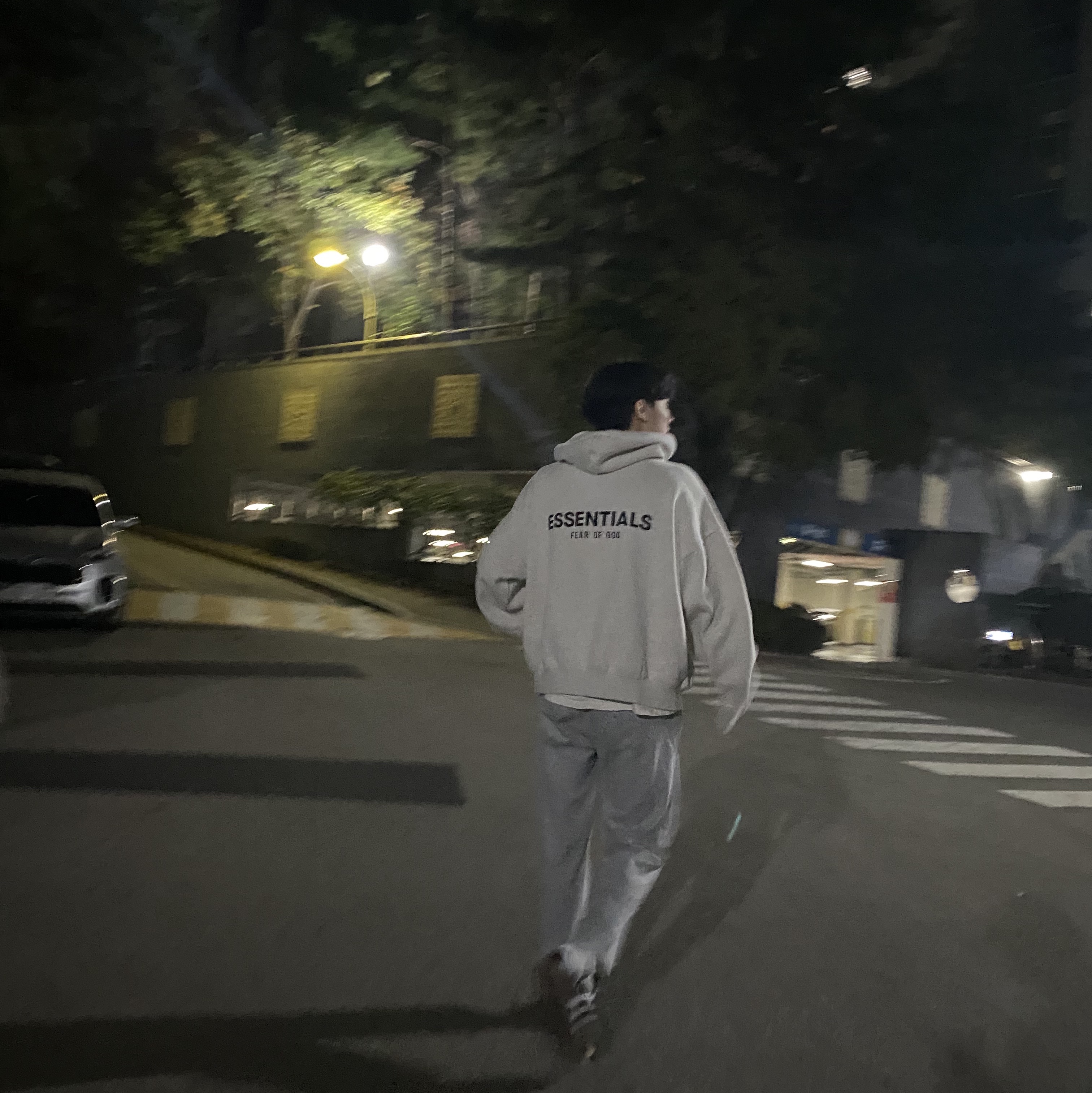 Essentials The Core Collection Hoodie Light Oatmeal, Adidas Samba Vegan Black White 착용 스타일 - 1