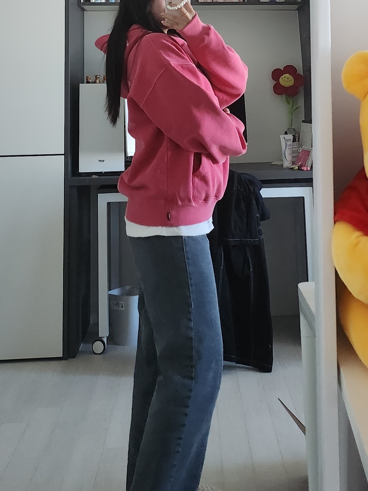 IAB Studio Pigment Hoodie & Sack Coral 착용 스타일 - 3